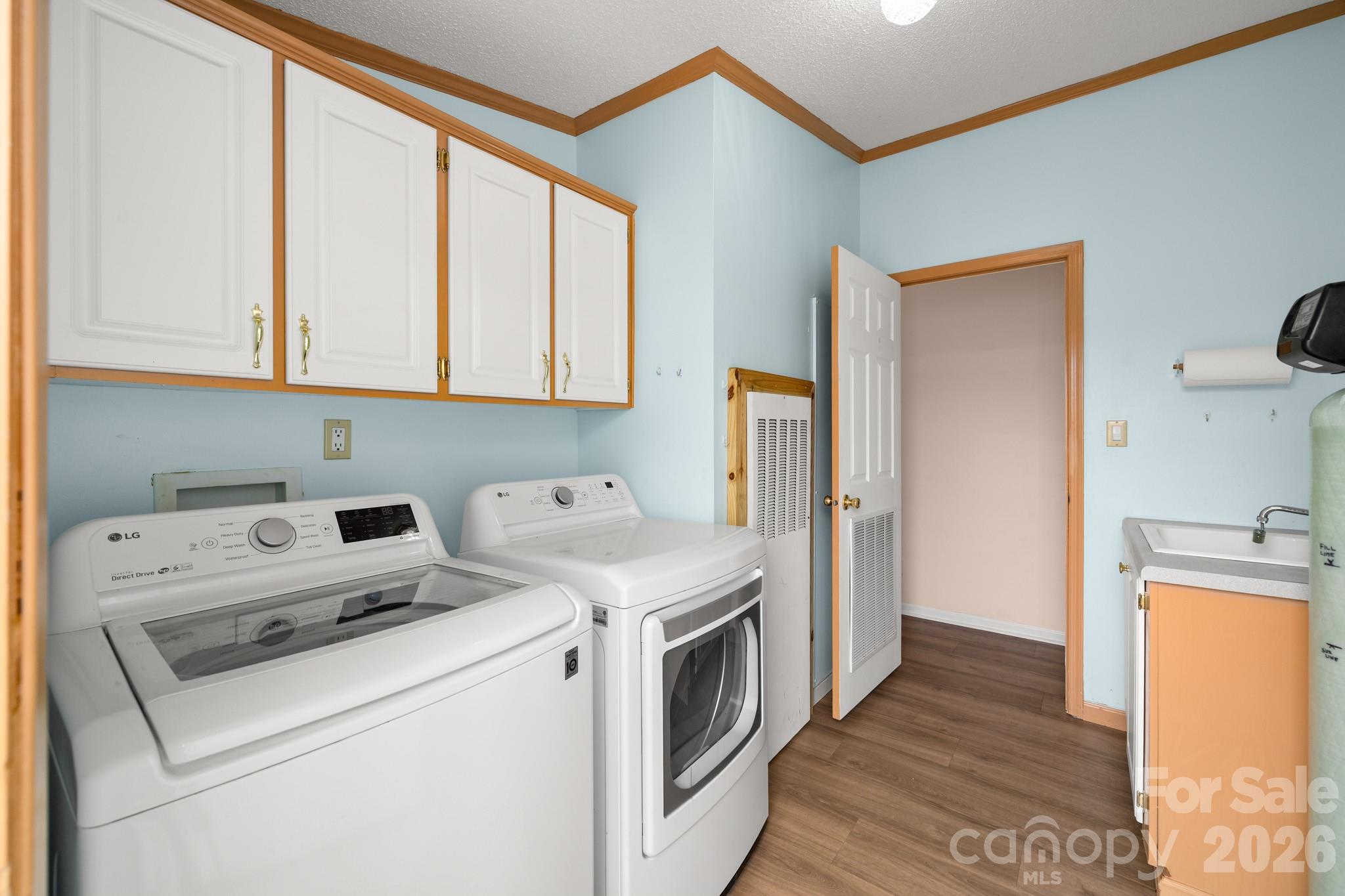 30 Countryside Drive — Hendersonville