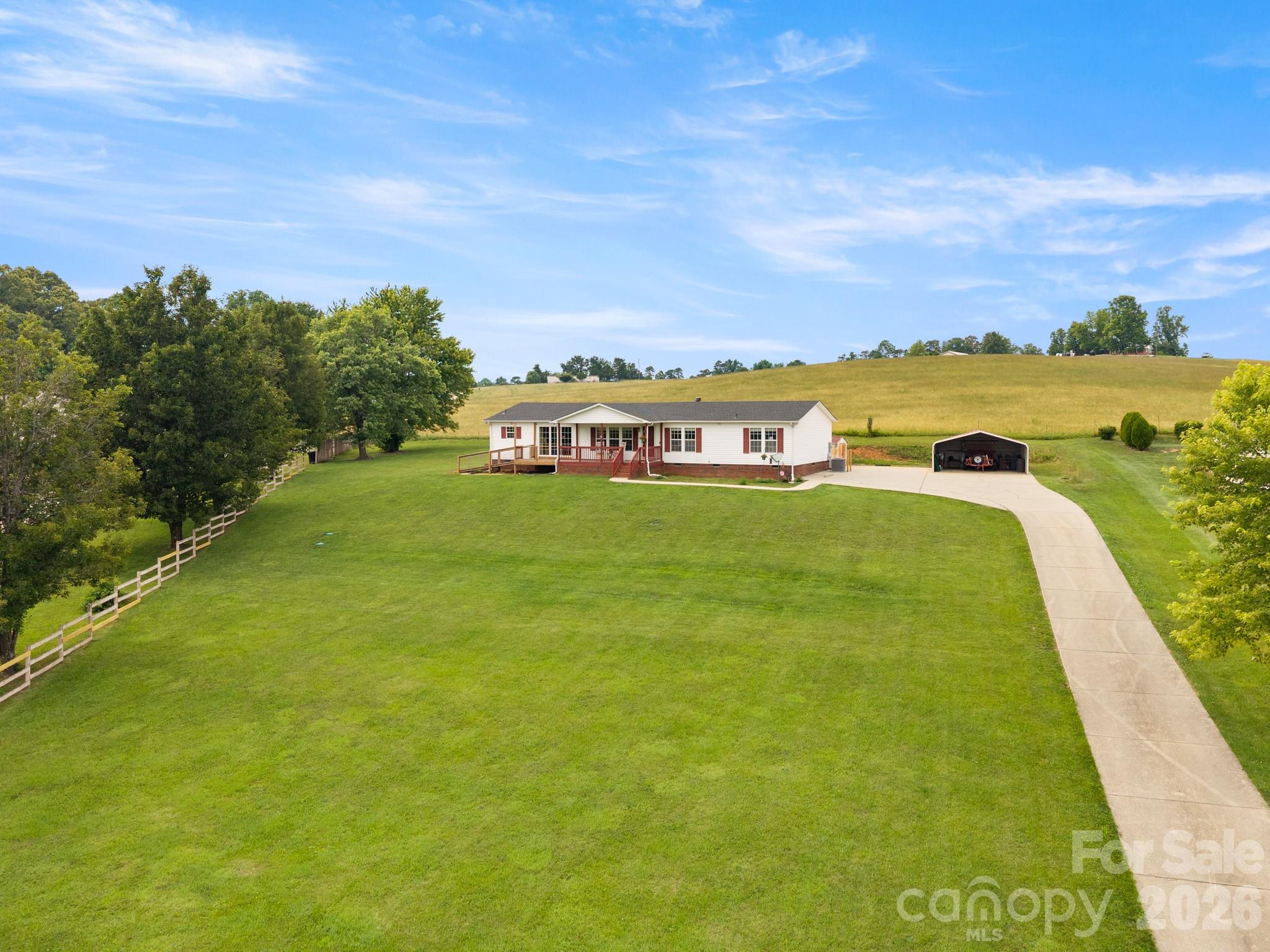 30 Countryside Drive — Hendersonville