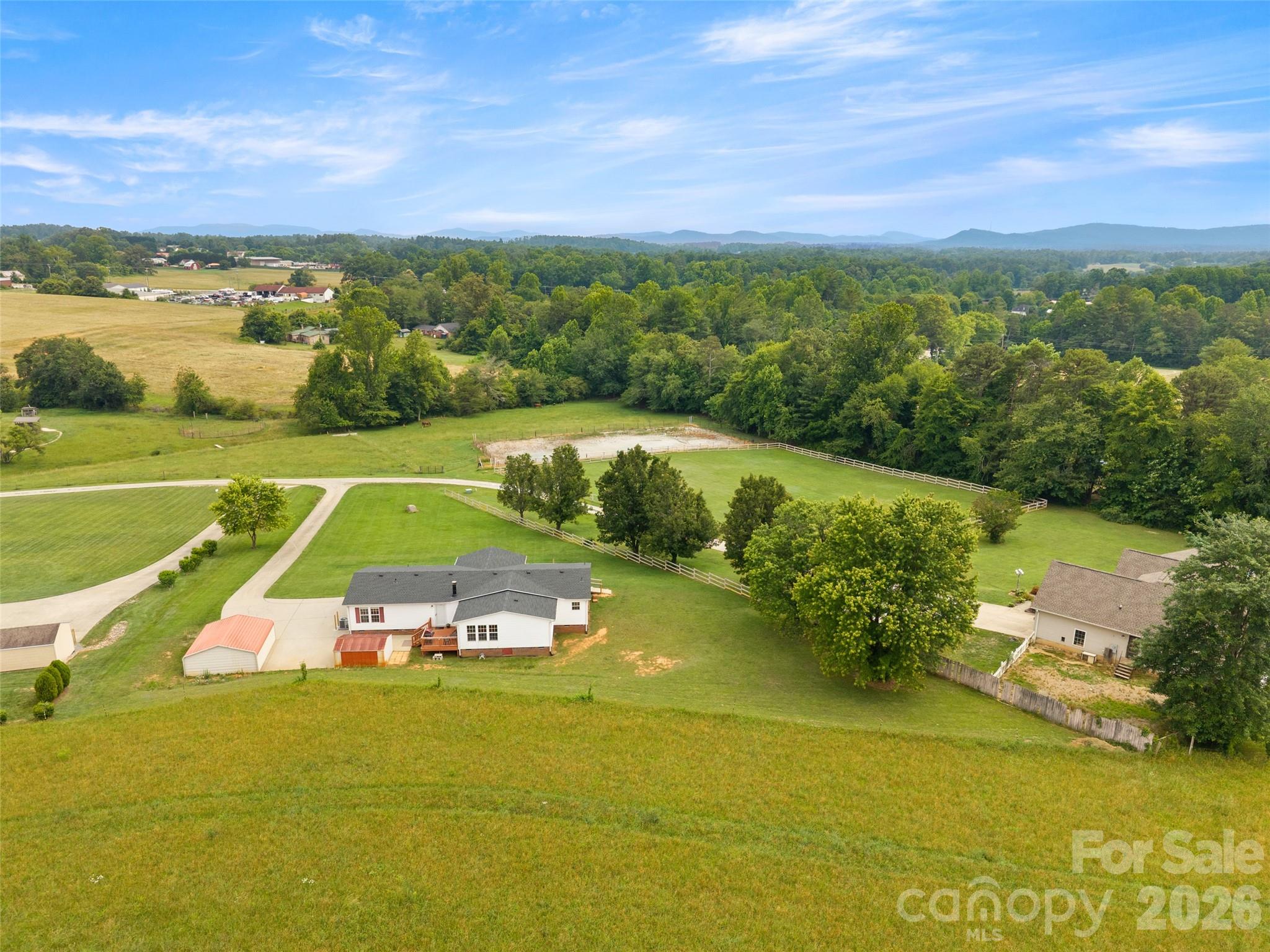 30 Countryside Drive — Hendersonville