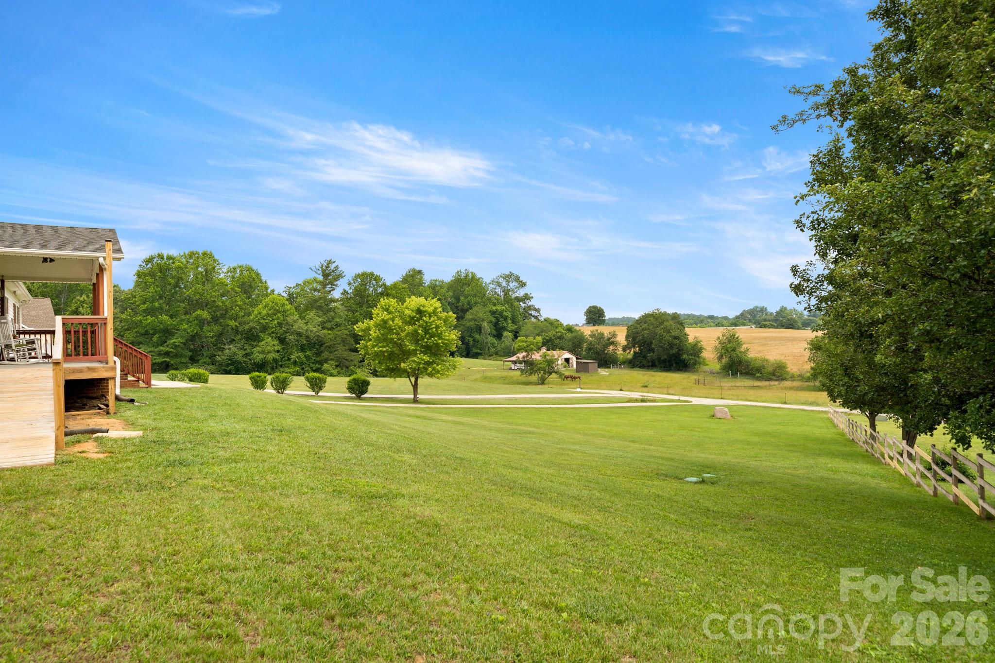 30 Countryside Drive — Hendersonville