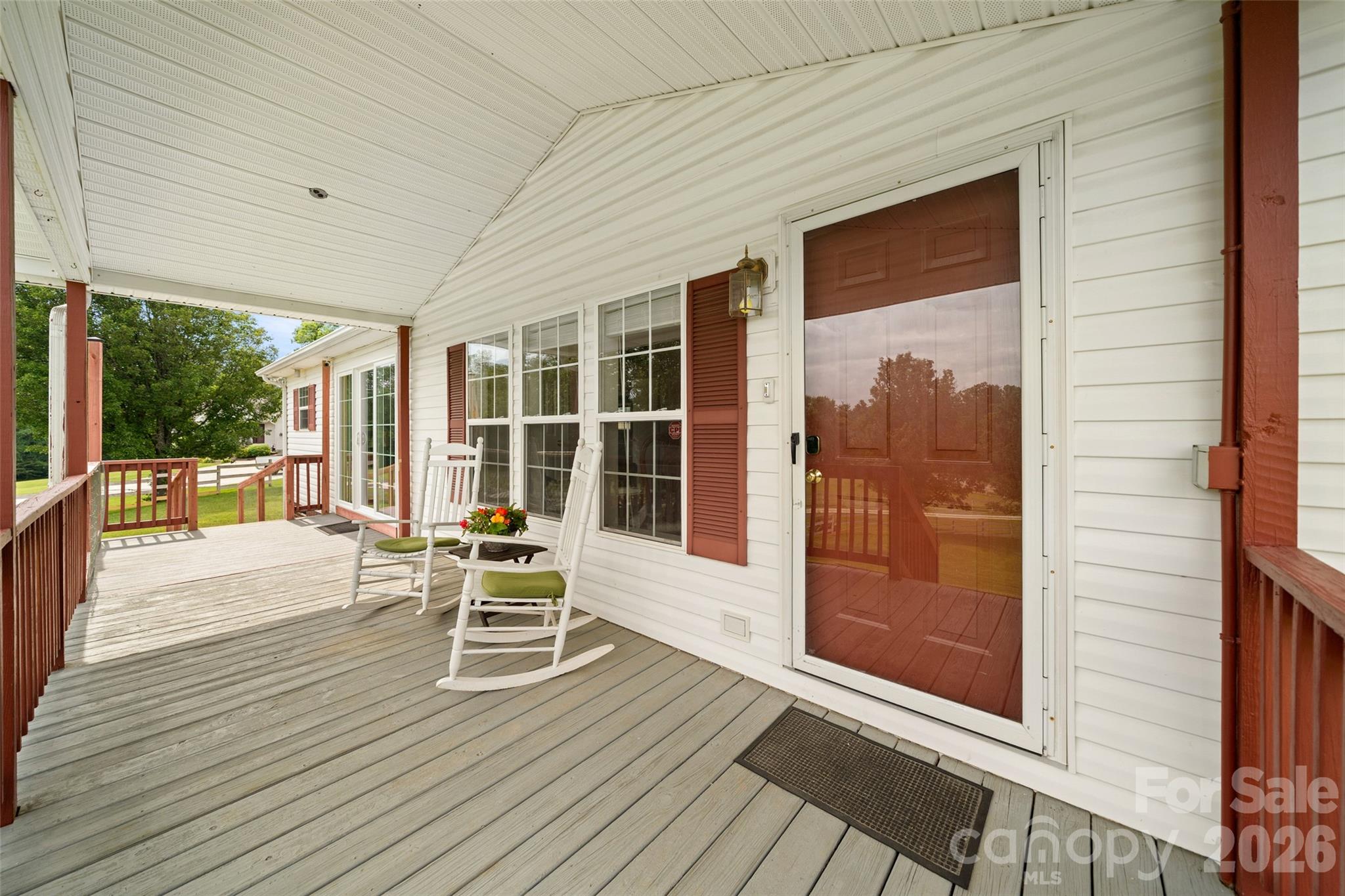 30 Countryside Drive — Hendersonville