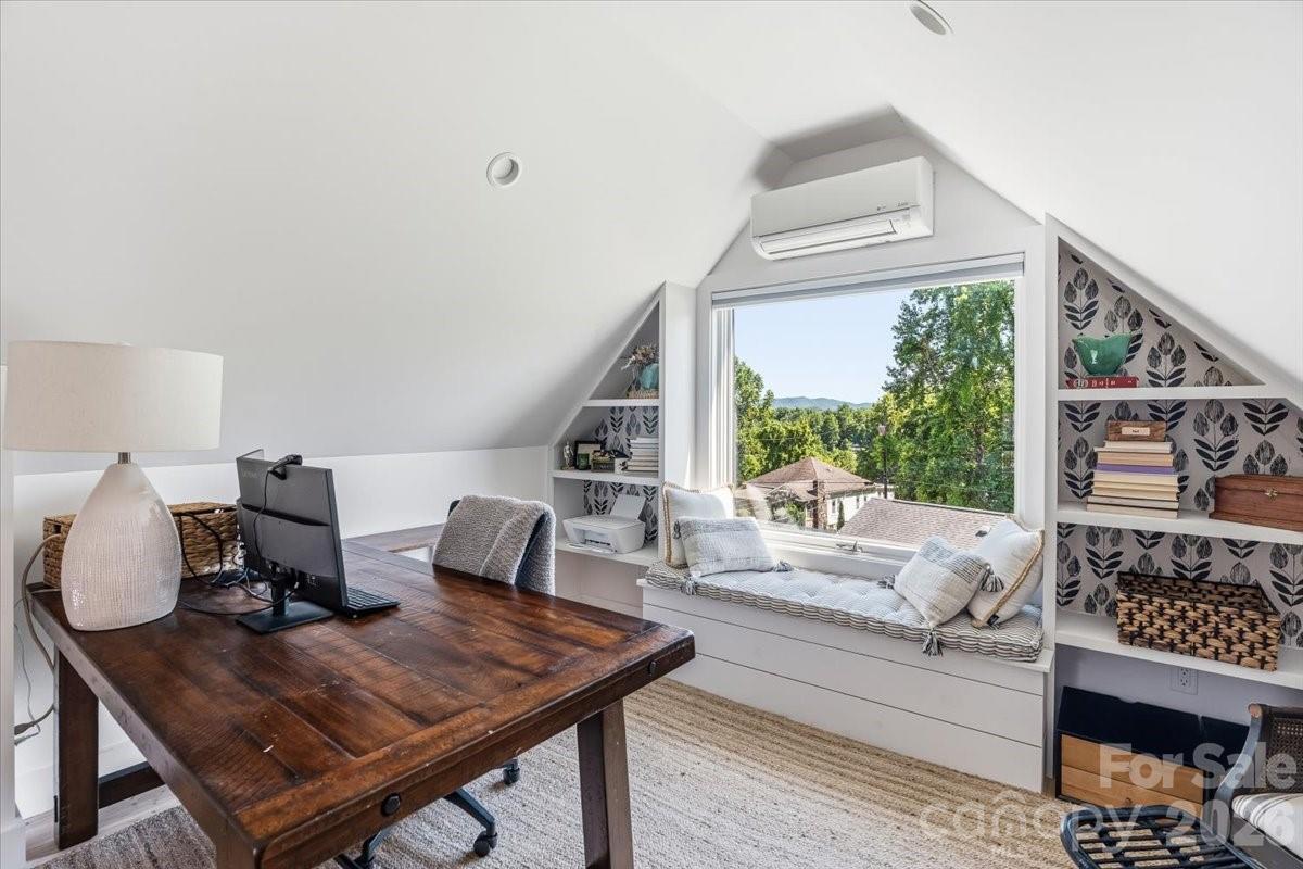 224 Rosenwald Lane — Brevard