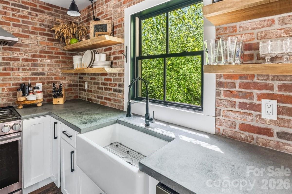 224 Rosenwald Lane — Brevard