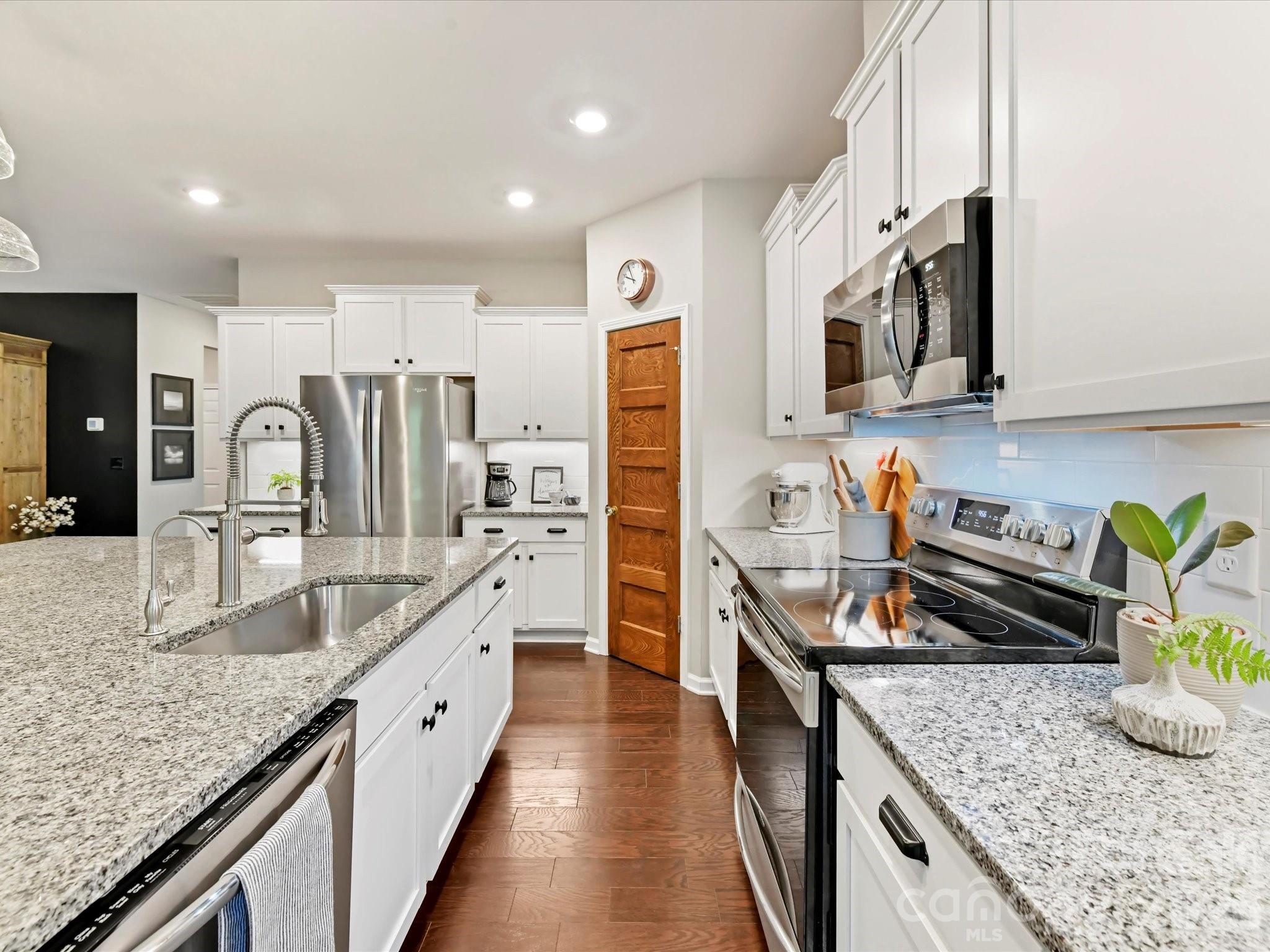 1733 Tranquility Boulevard — Lancaster