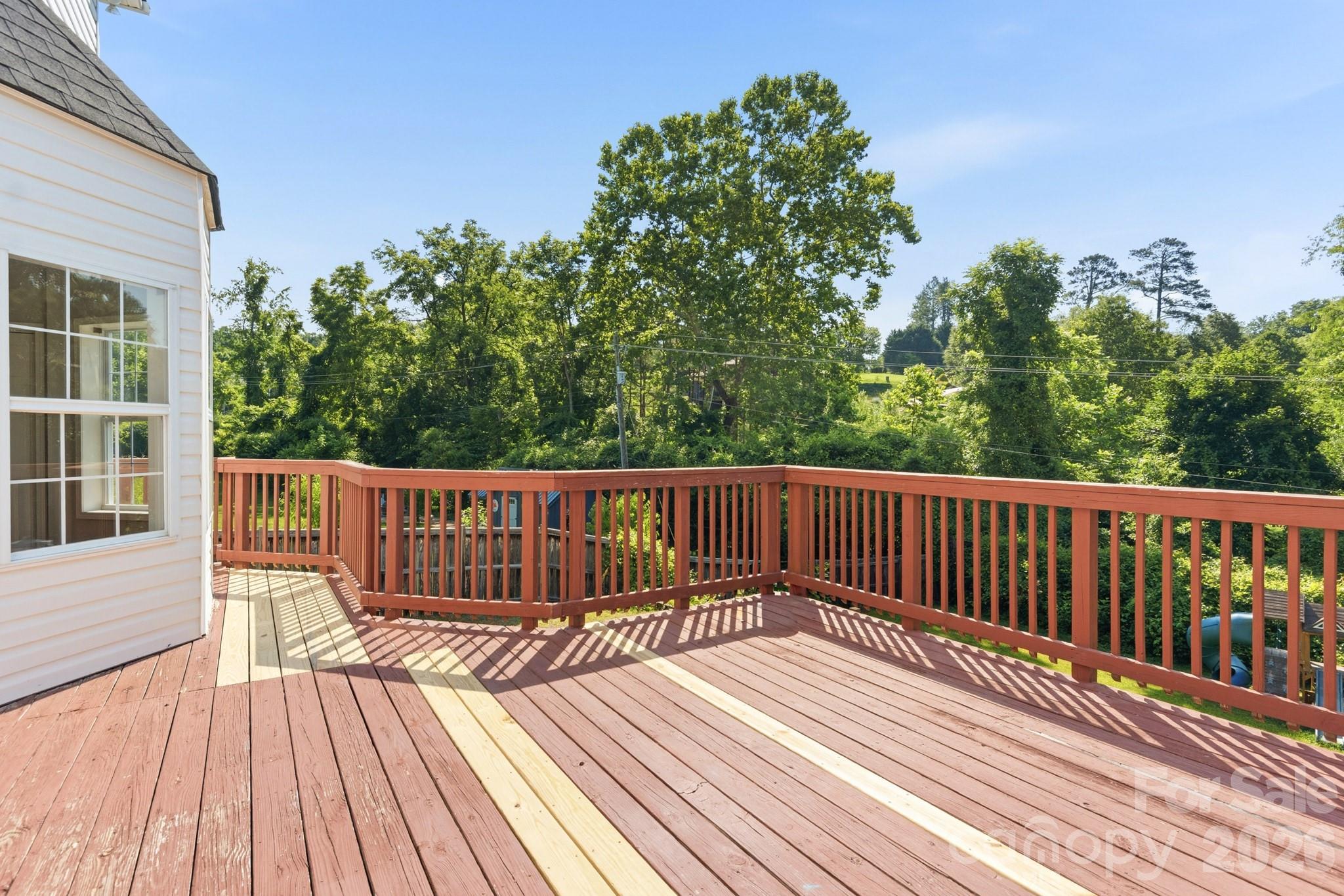 404 Stratford Road — Asheville