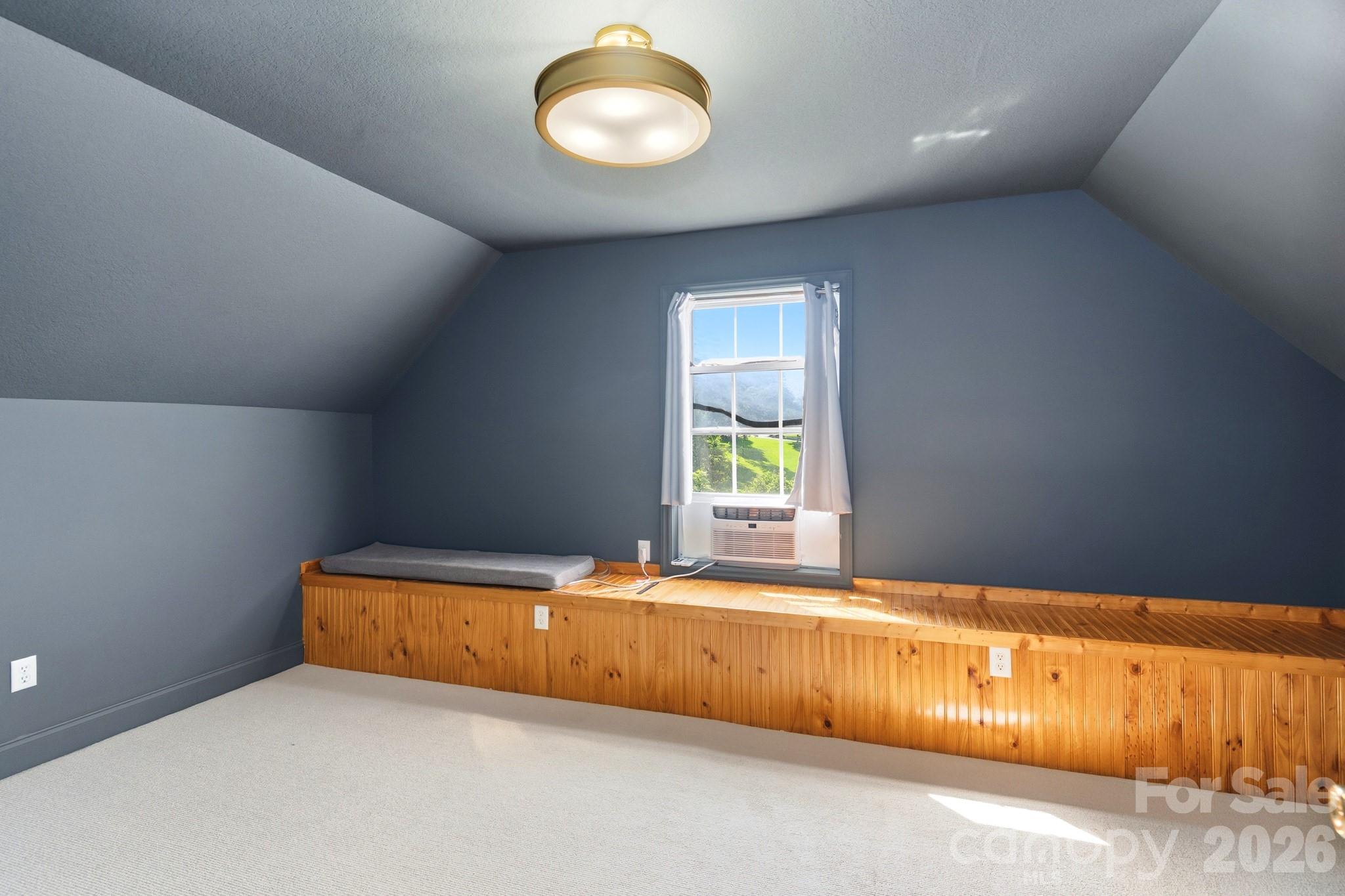 404 Stratford Road — Asheville