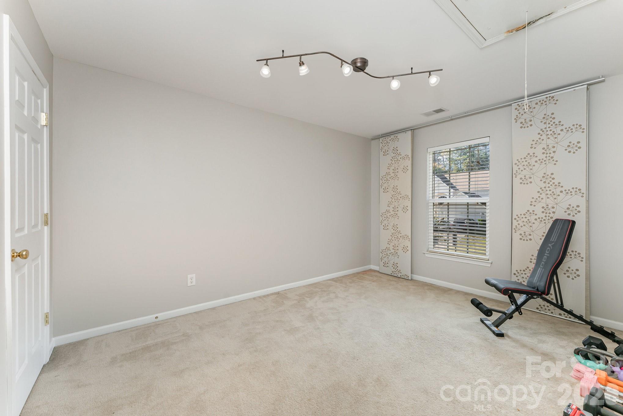 9824 Dauphine Drive — Charlotte