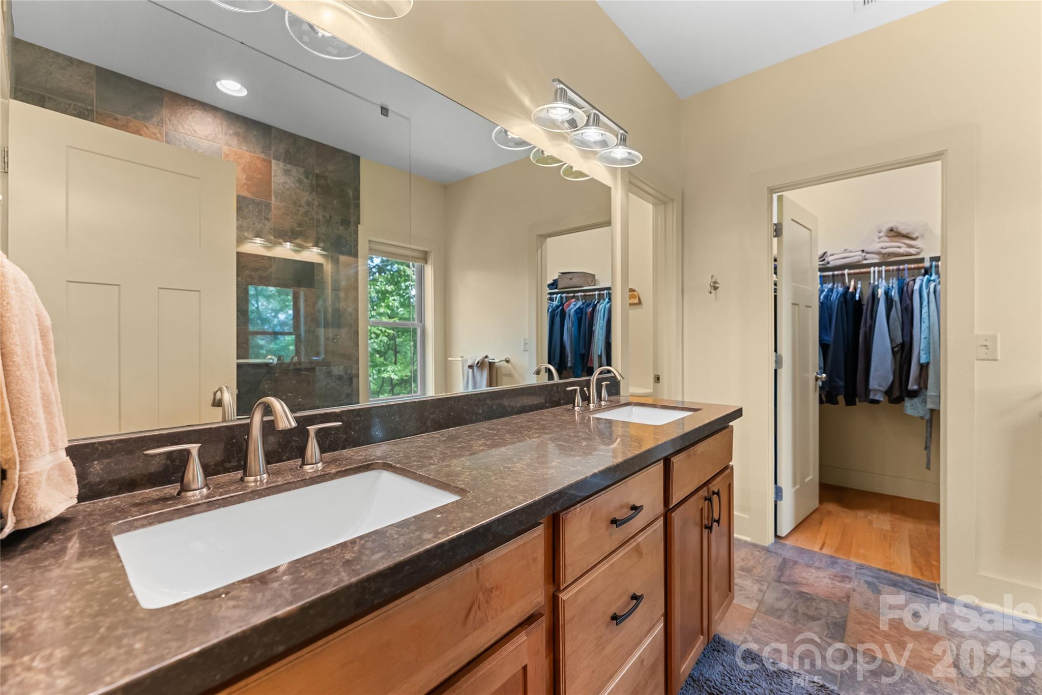 45 Sunset Drive — Swannanoa