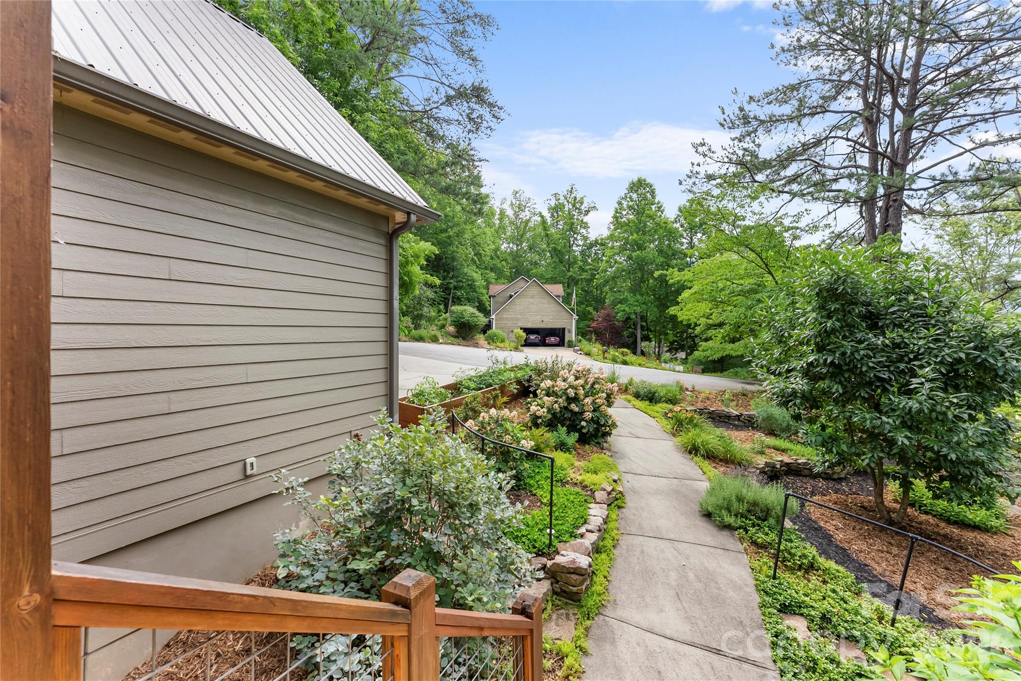 45 Sunset Drive — Swannanoa