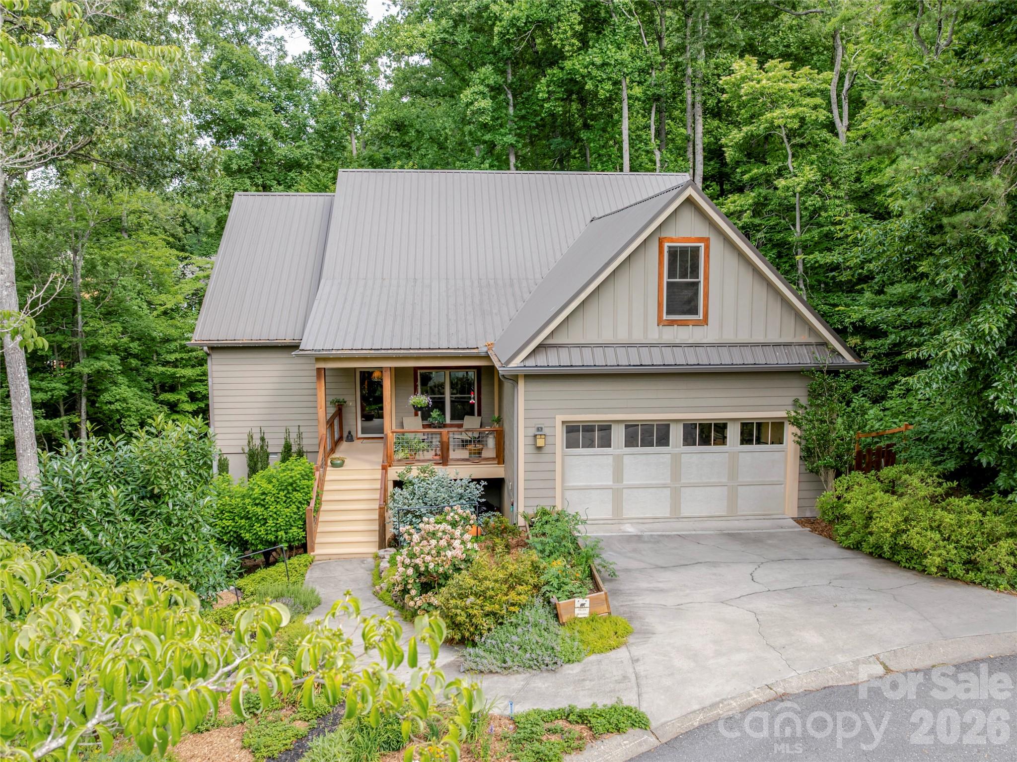 45 Sunset Drive — Swannanoa