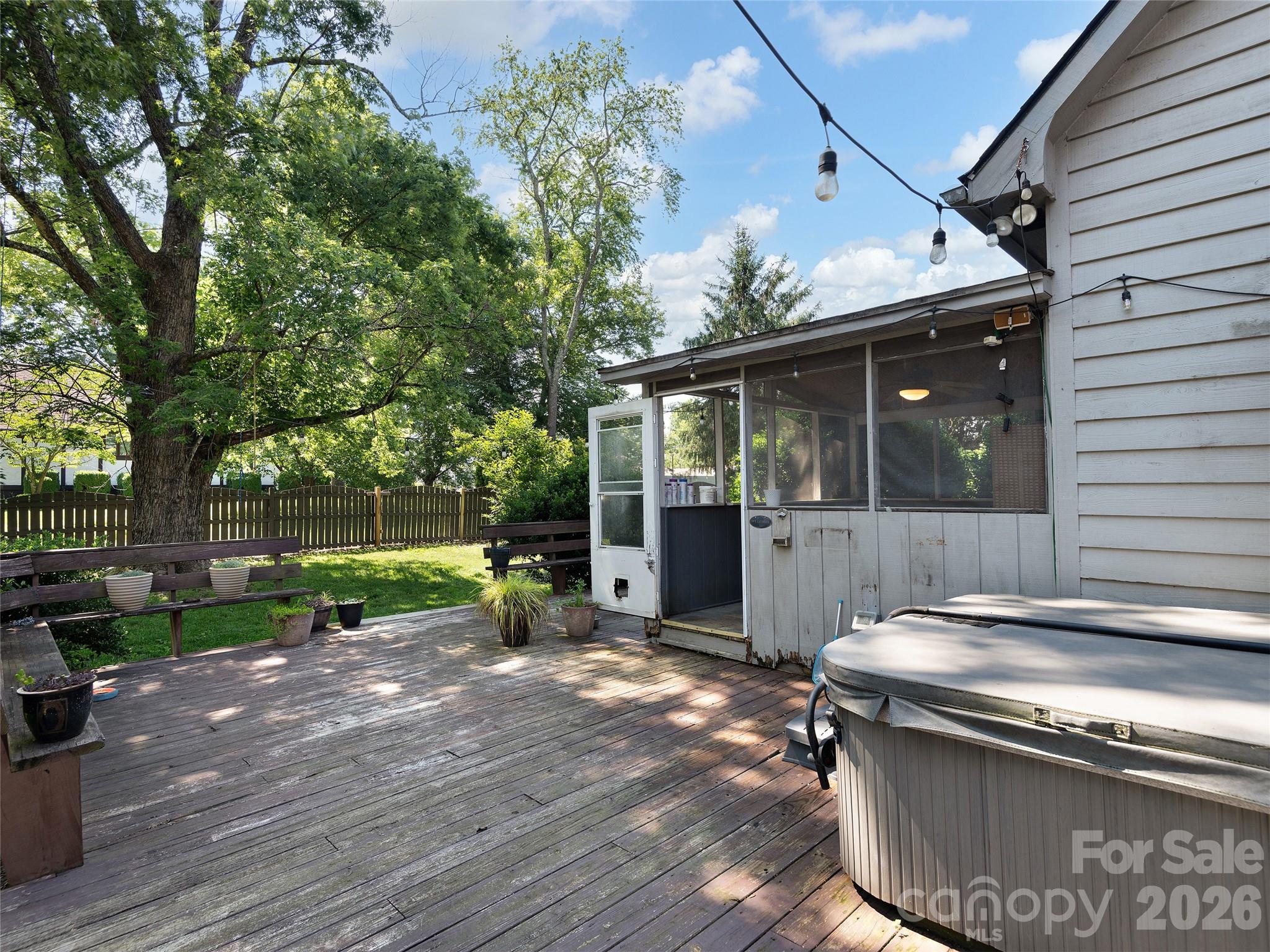 3 Carolewood Drive — Horse Shoe