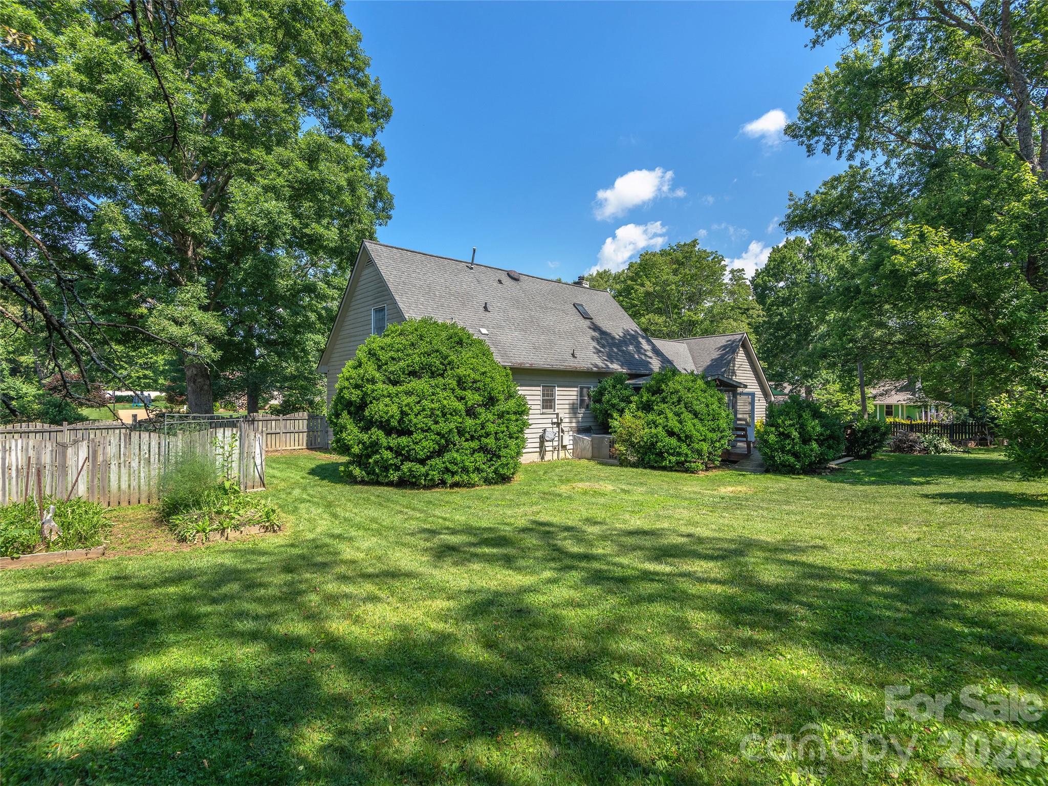 3 Carolewood Drive — Horse Shoe