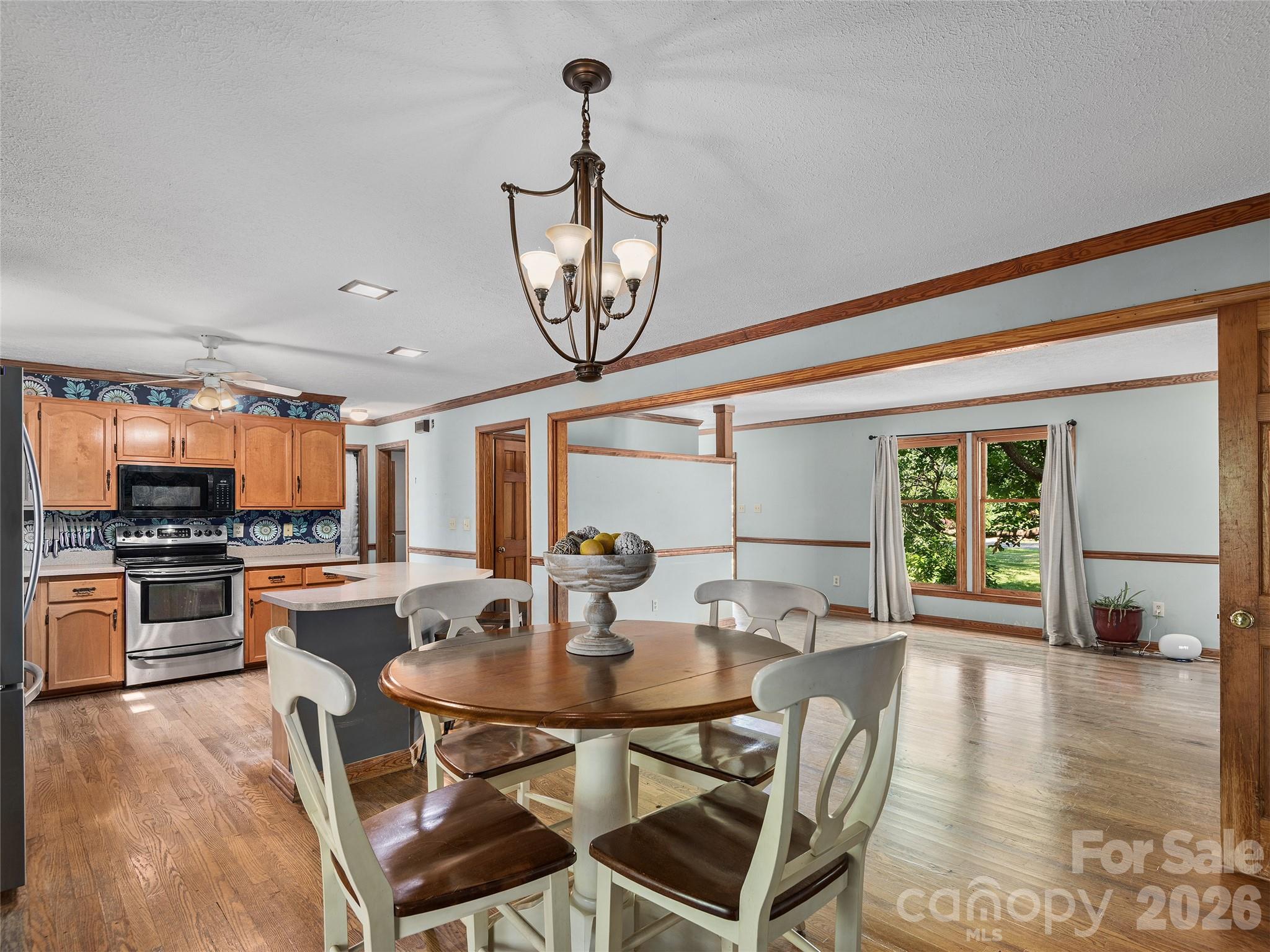 3 Carolewood Drive — Horse Shoe