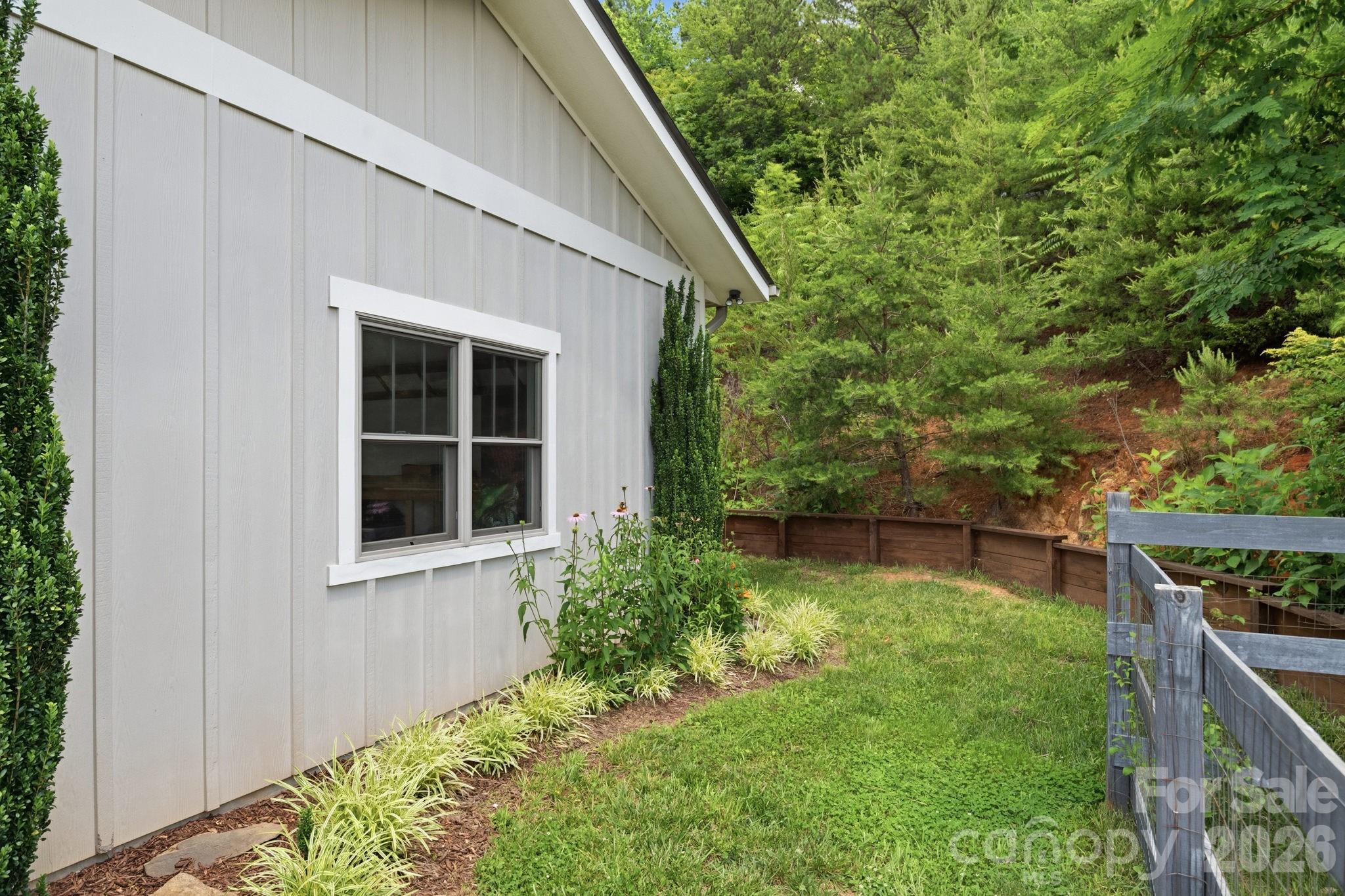 45 Barebridge Hills Drive — Asheville