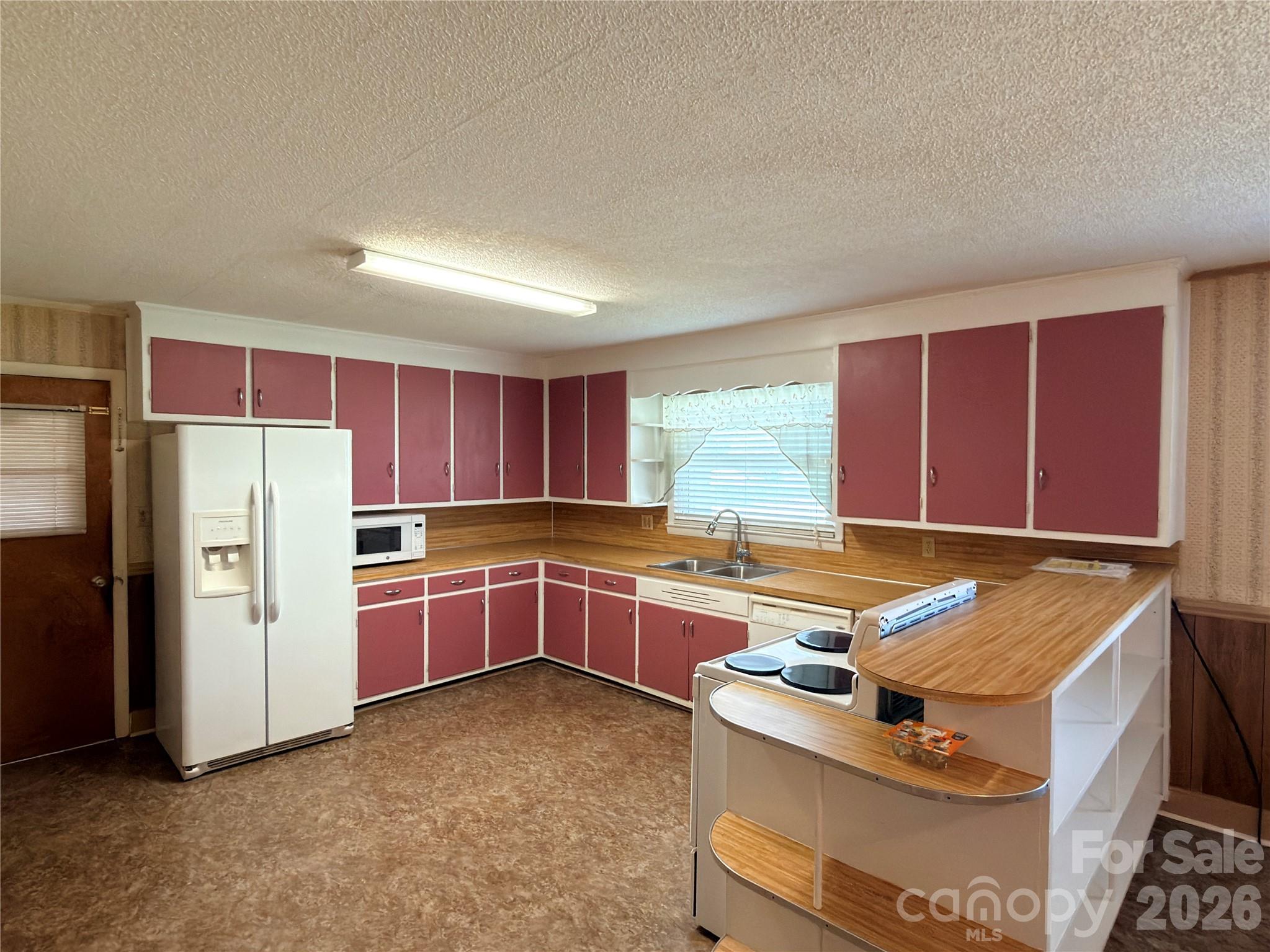 2629 Upper White Store Road — Peachland