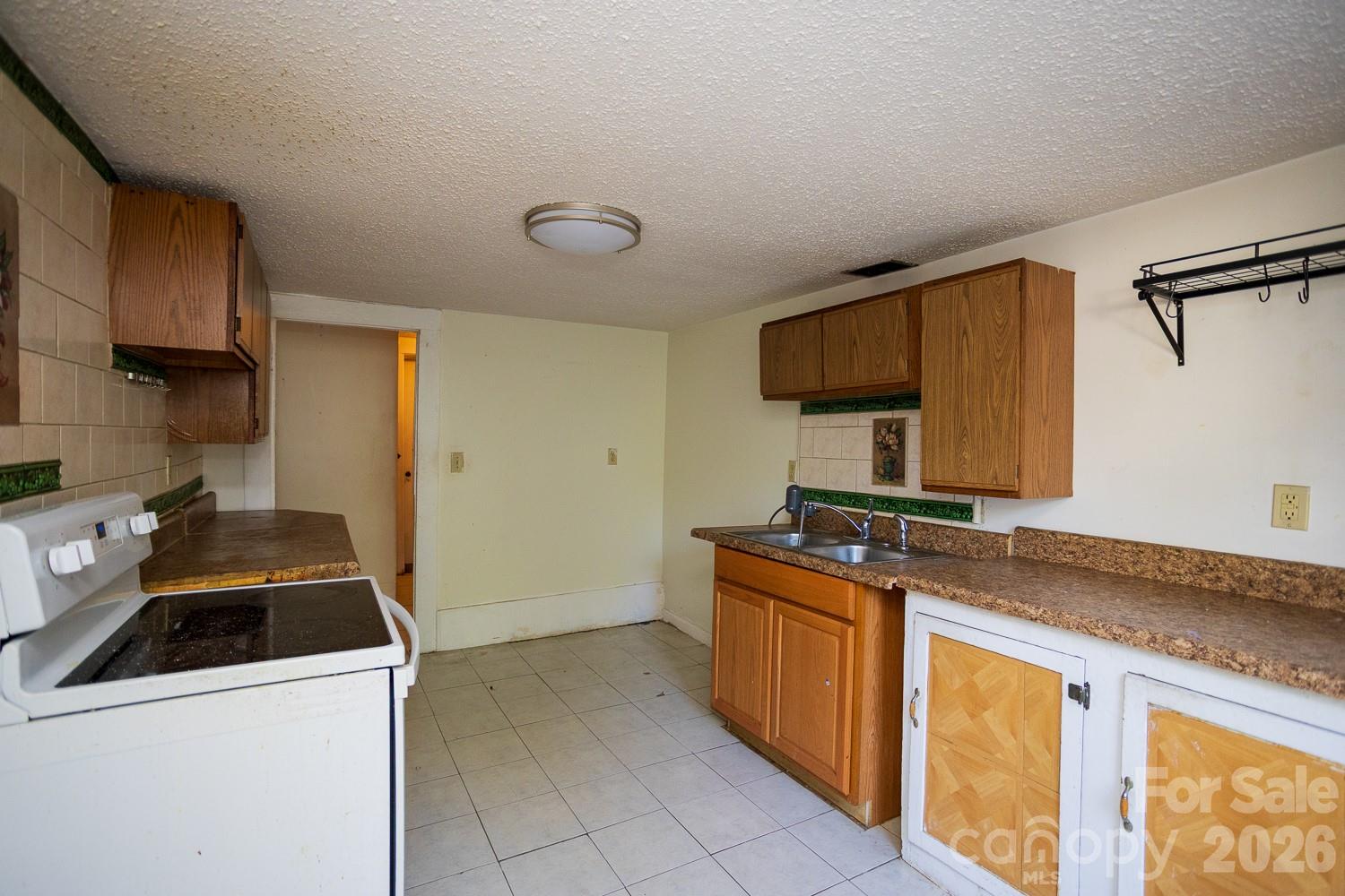 91 Clingman Avenue — Asheville