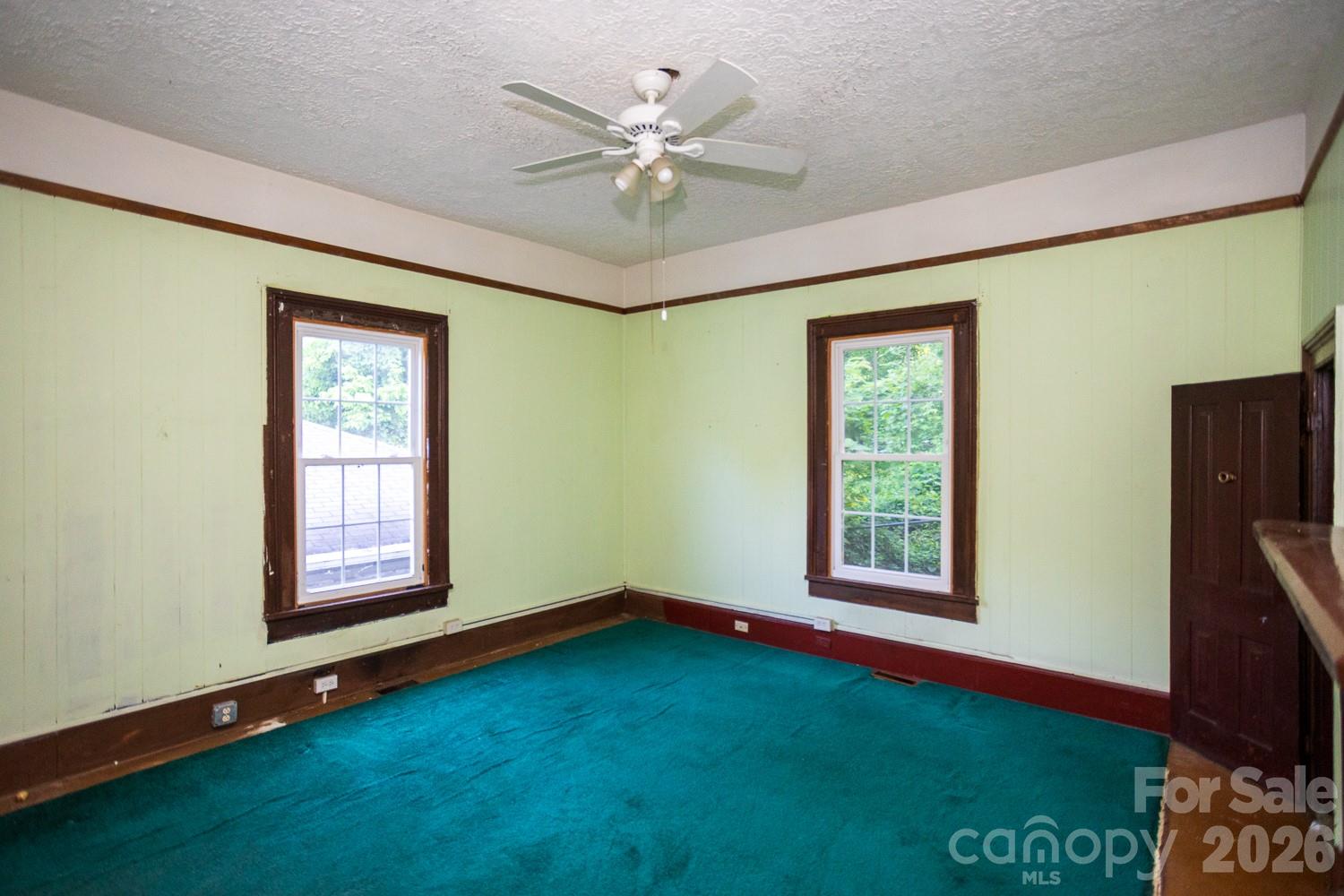 91 Clingman Avenue — Asheville