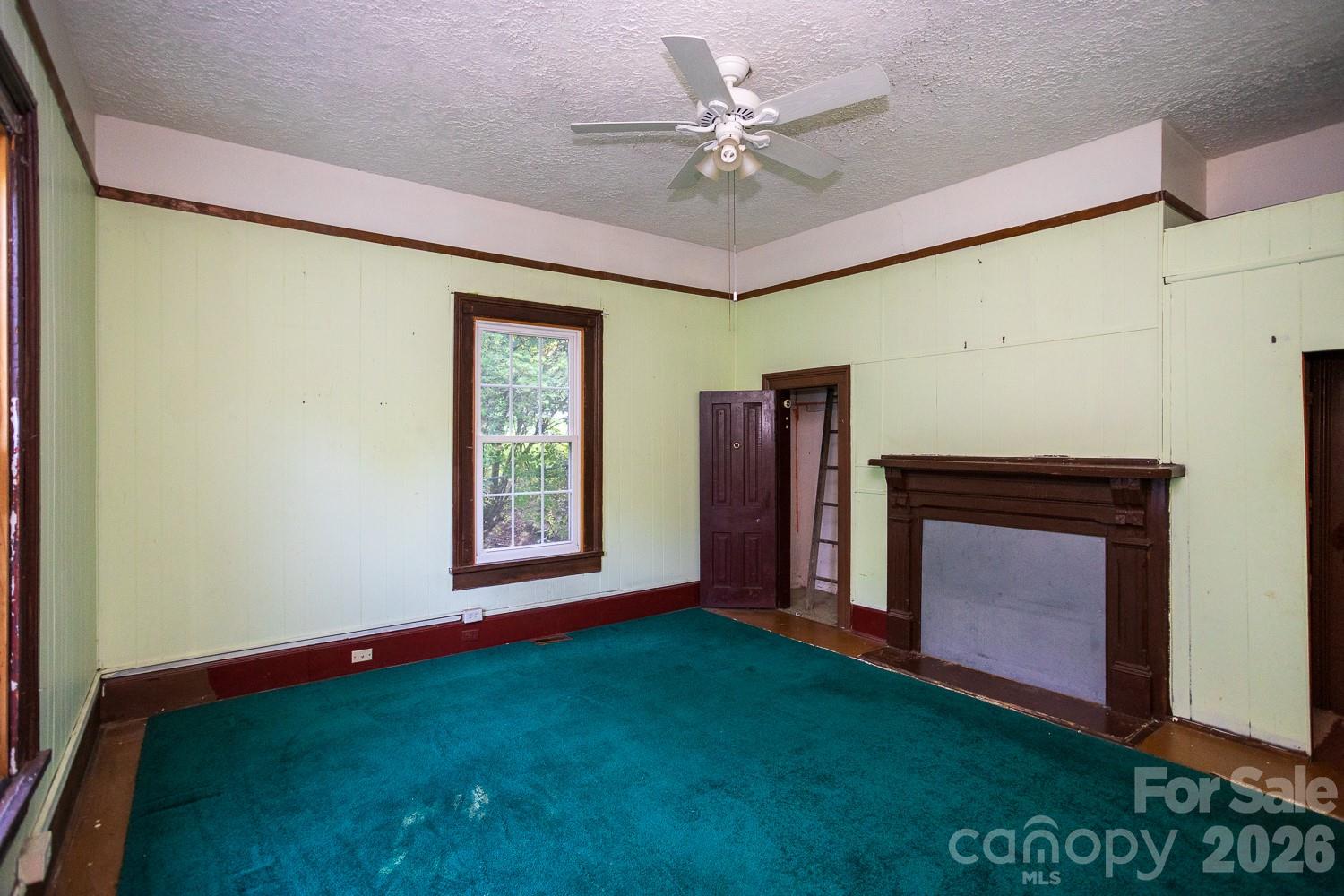 91 Clingman Avenue — Asheville