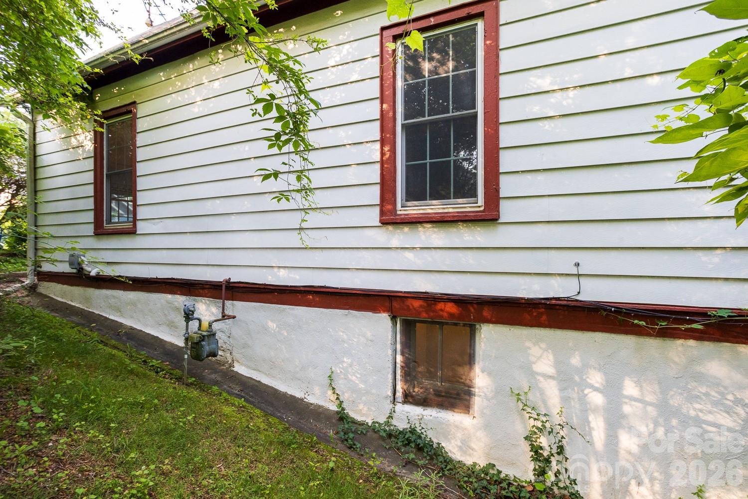 91 Clingman Avenue — Asheville