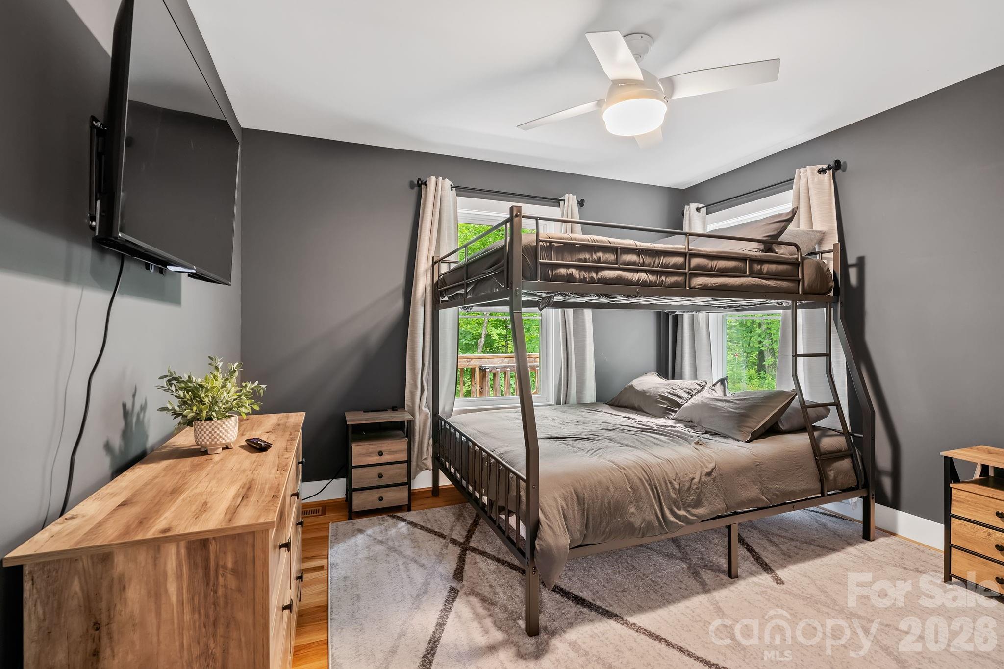 30 Sleeping Bear Ridge — Maggie Valley