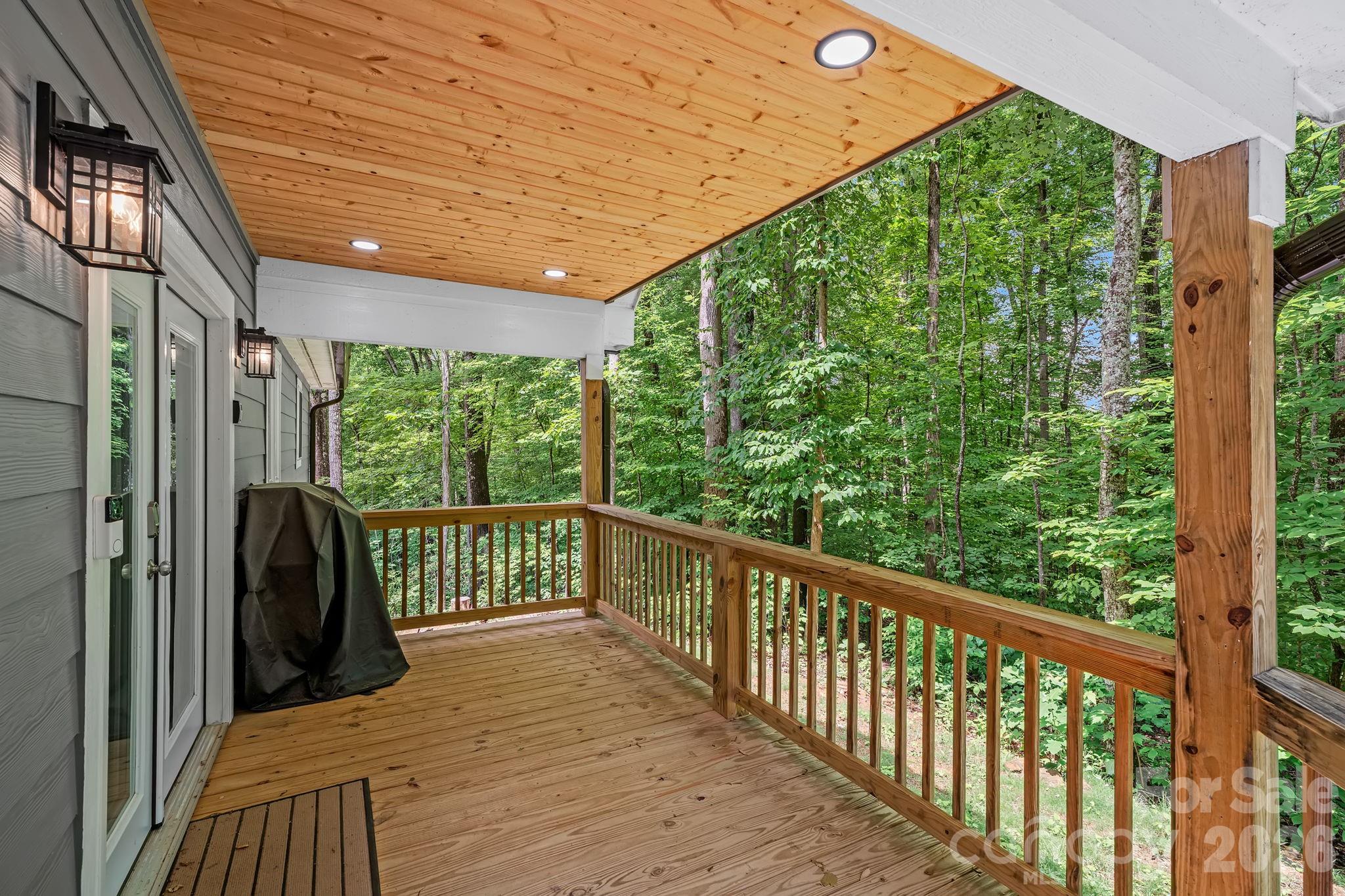 30 Sleeping Bear Ridge — Maggie Valley