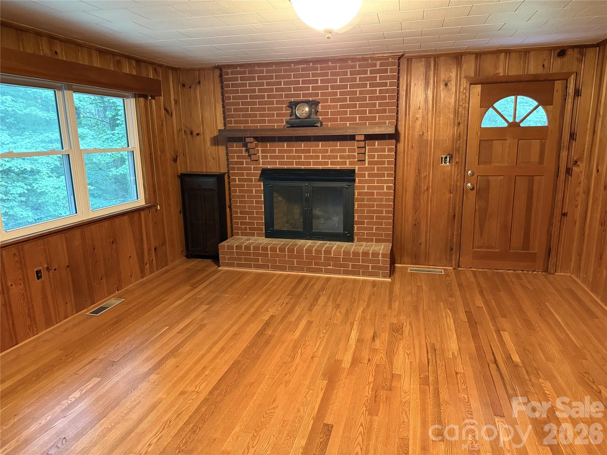 150 Cowan Lane — Tryon