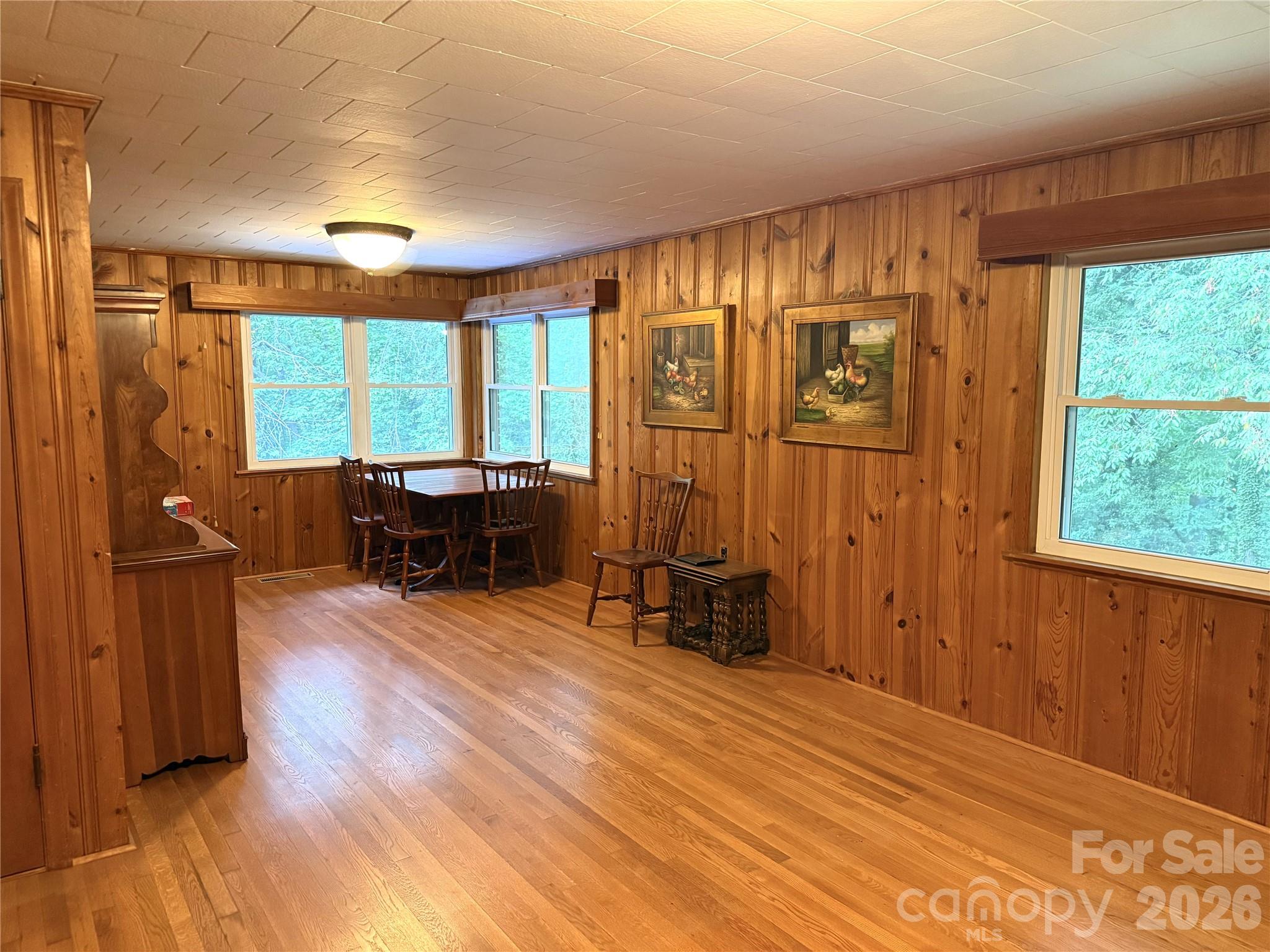 150 Cowan Lane — Tryon