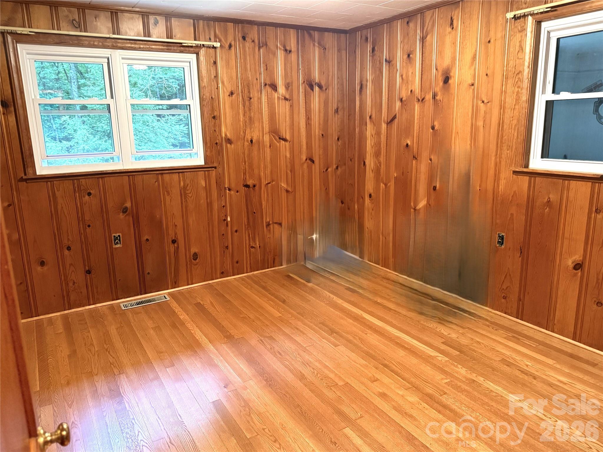 150 Cowan Lane — Tryon