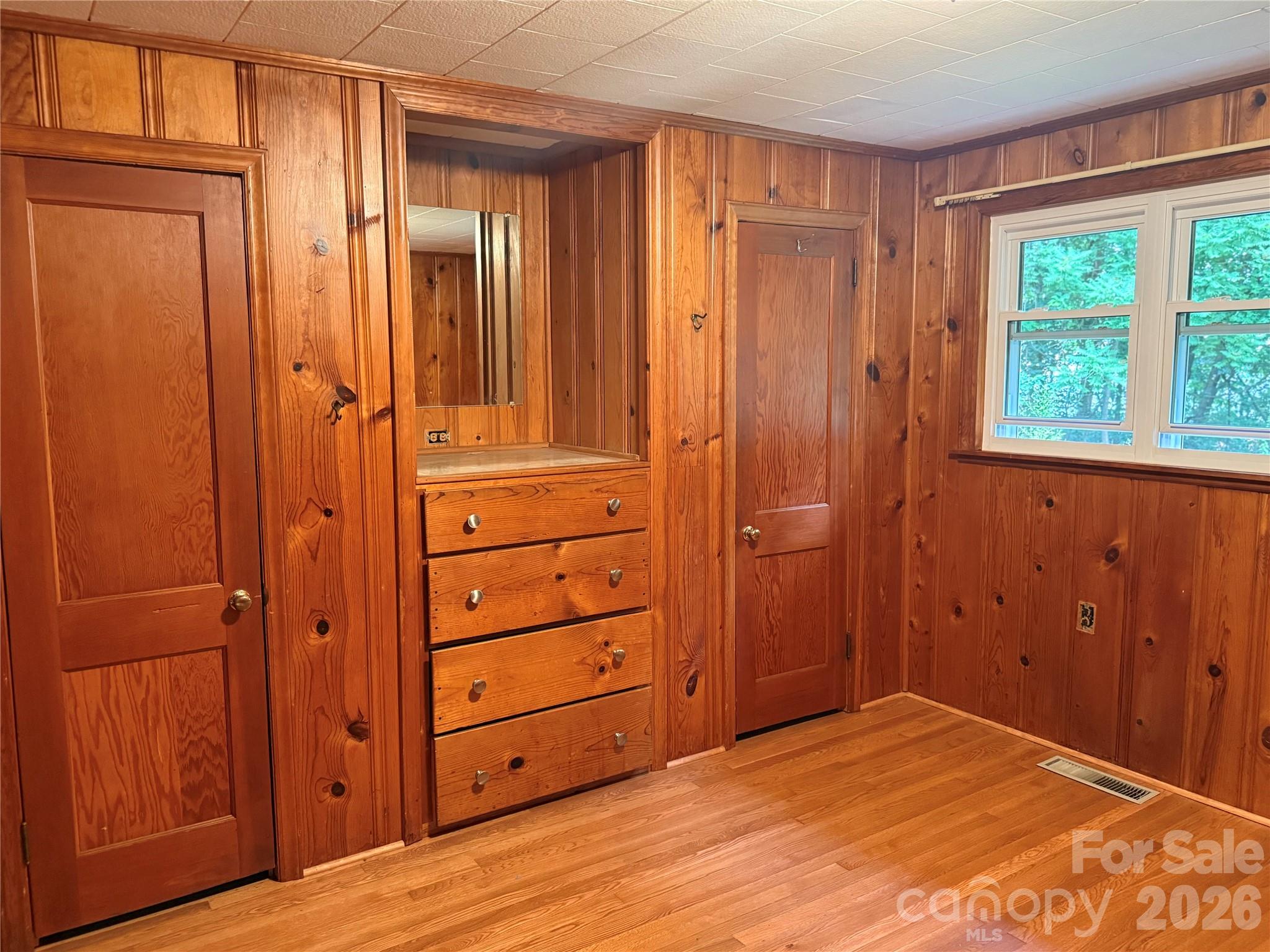 150 Cowan Lane — Tryon