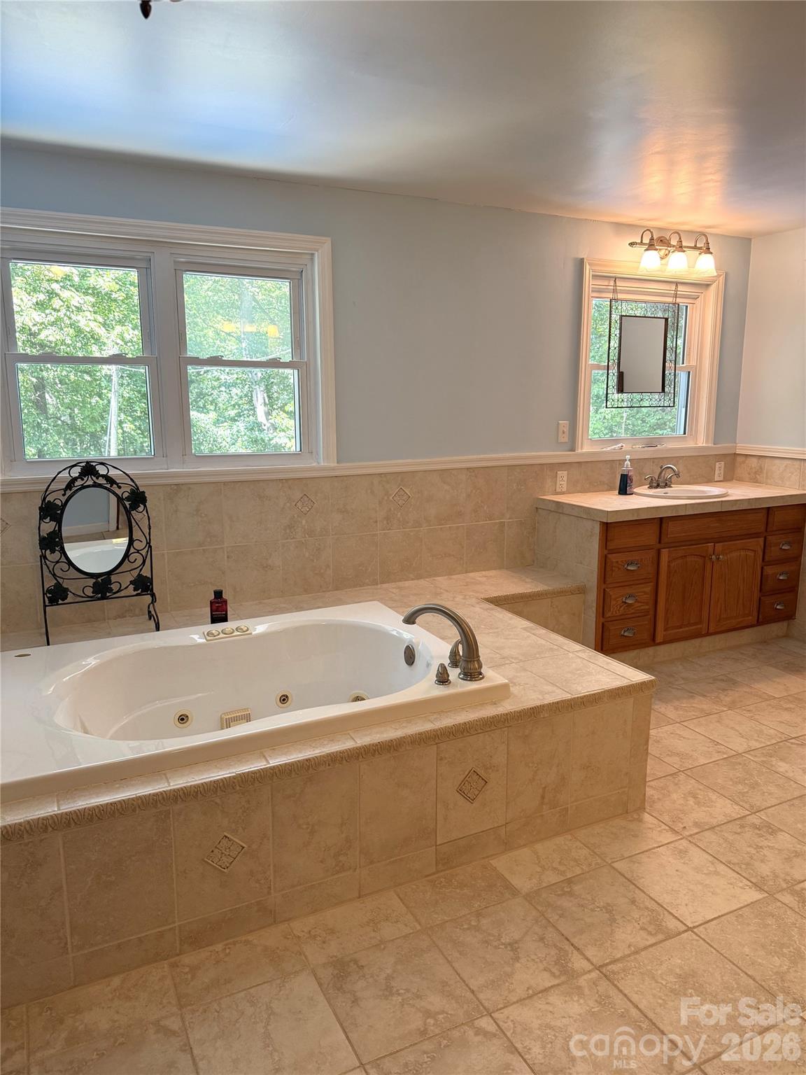 150 Cowan Lane — Tryon