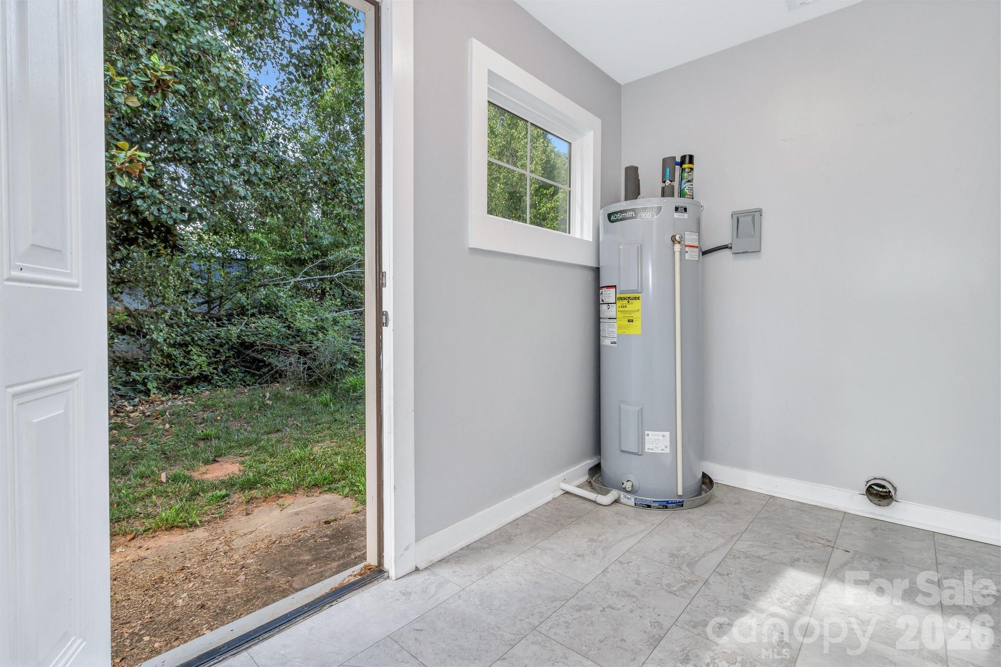 137 J E Morrow Street — Forest City