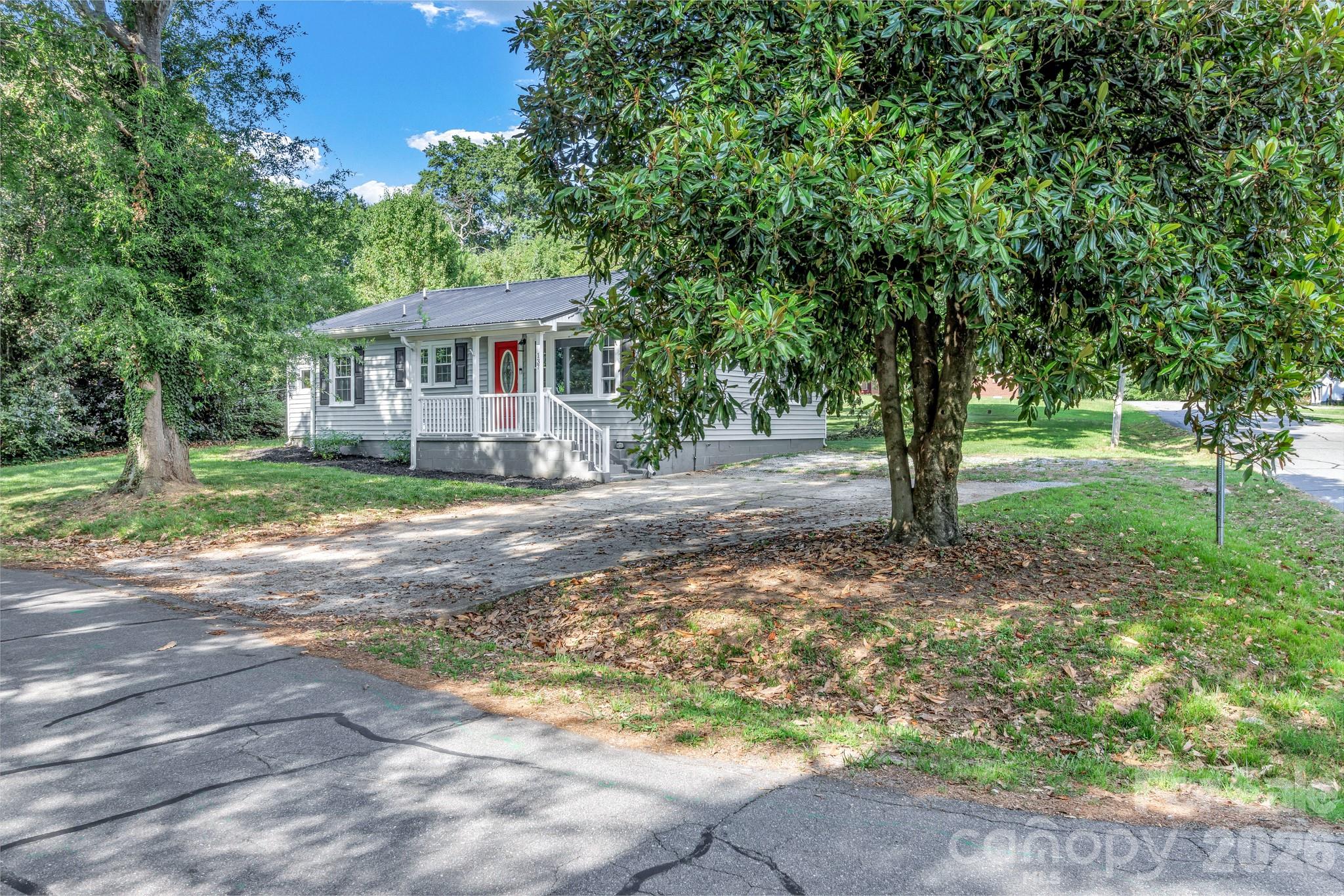 137 J E Morrow Street — Forest City