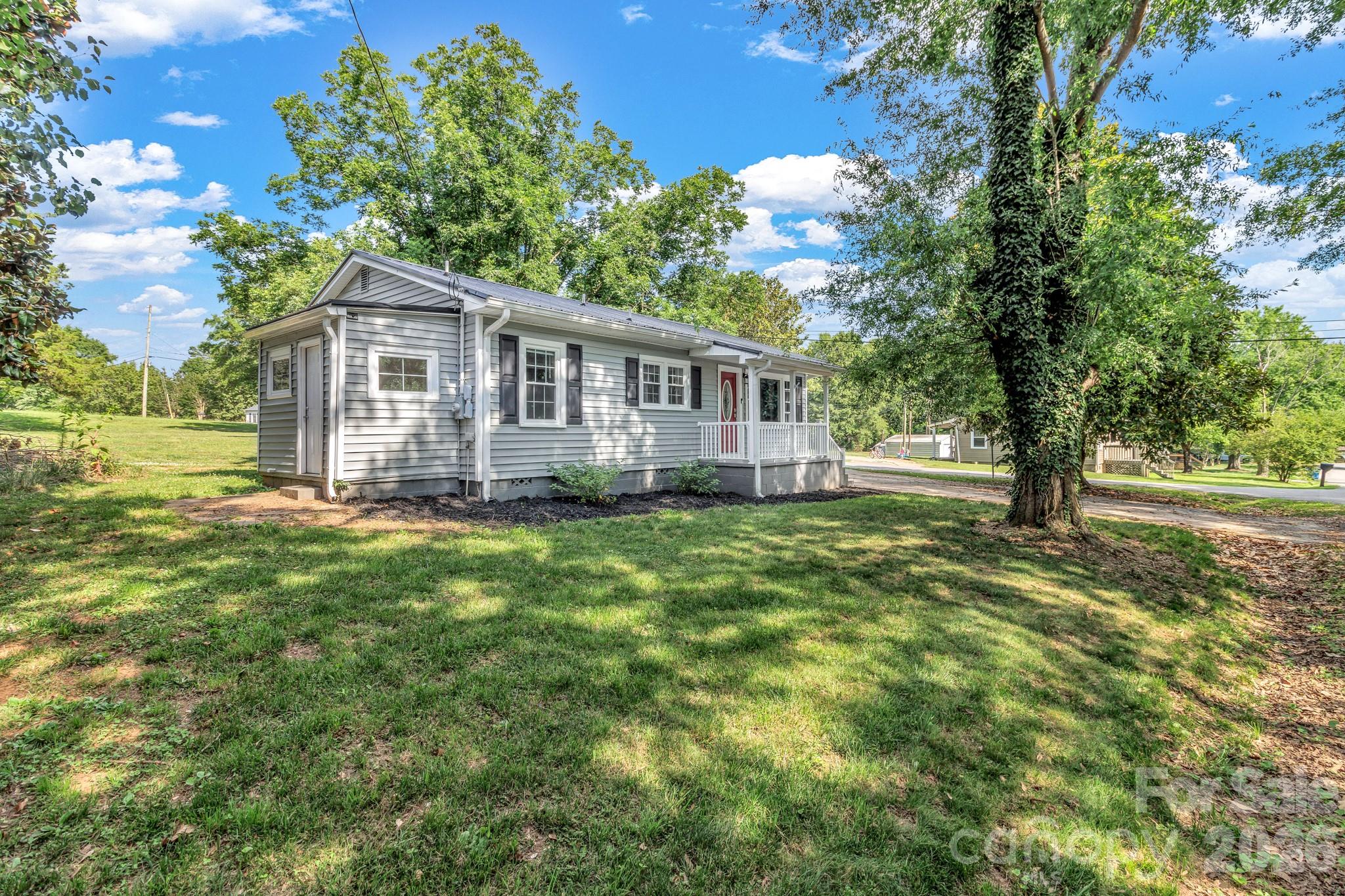 137 J E Morrow Street — Forest City