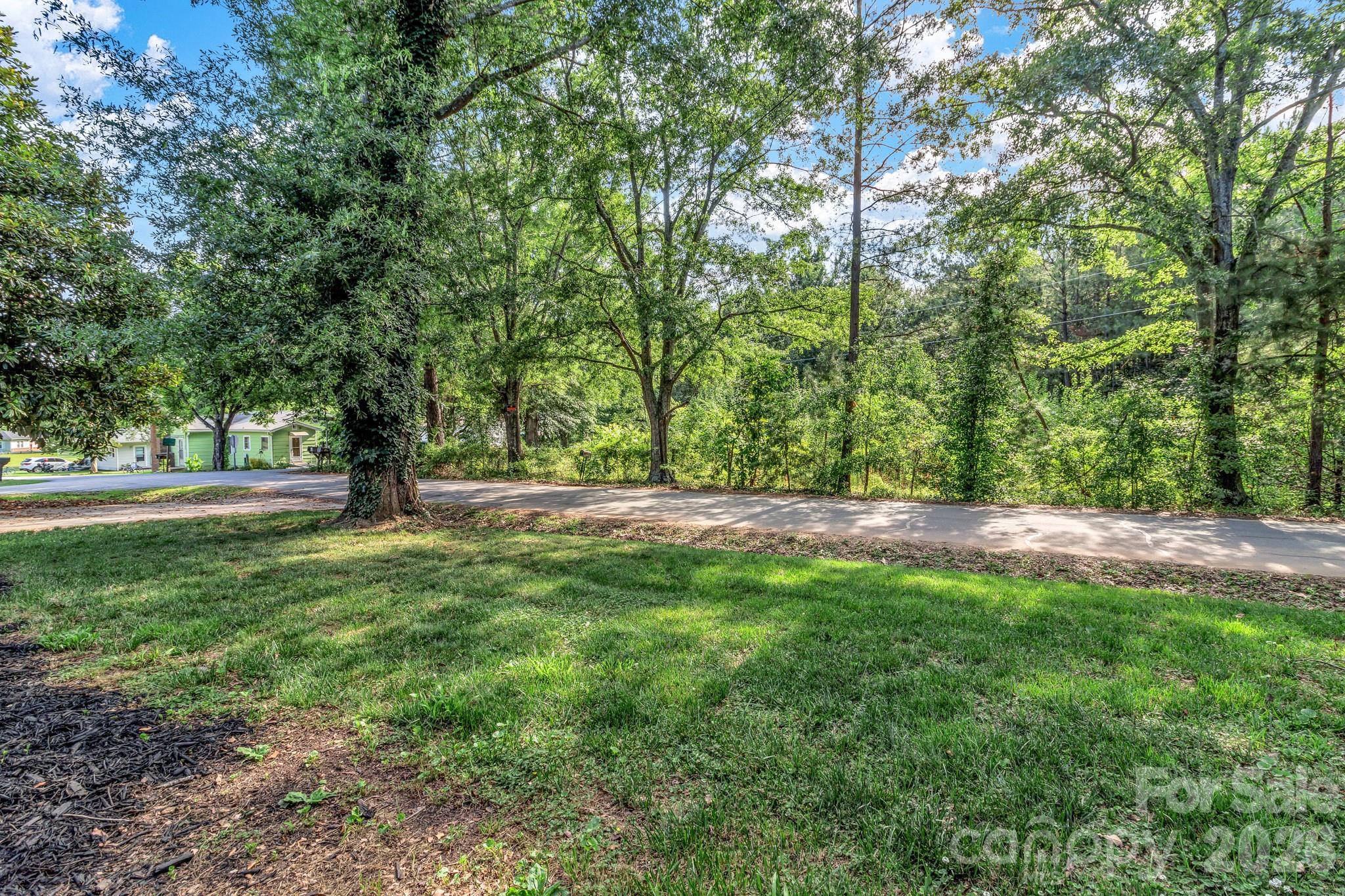 137 J E Morrow Street — Forest City