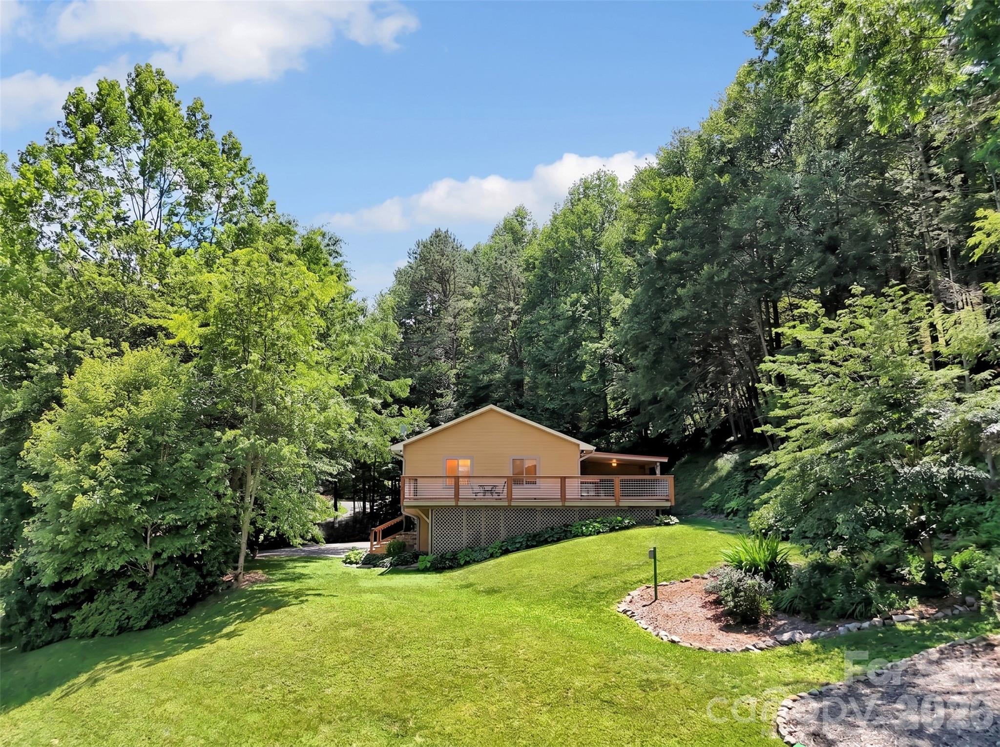 372 Shady Ridge Road — Waynesville