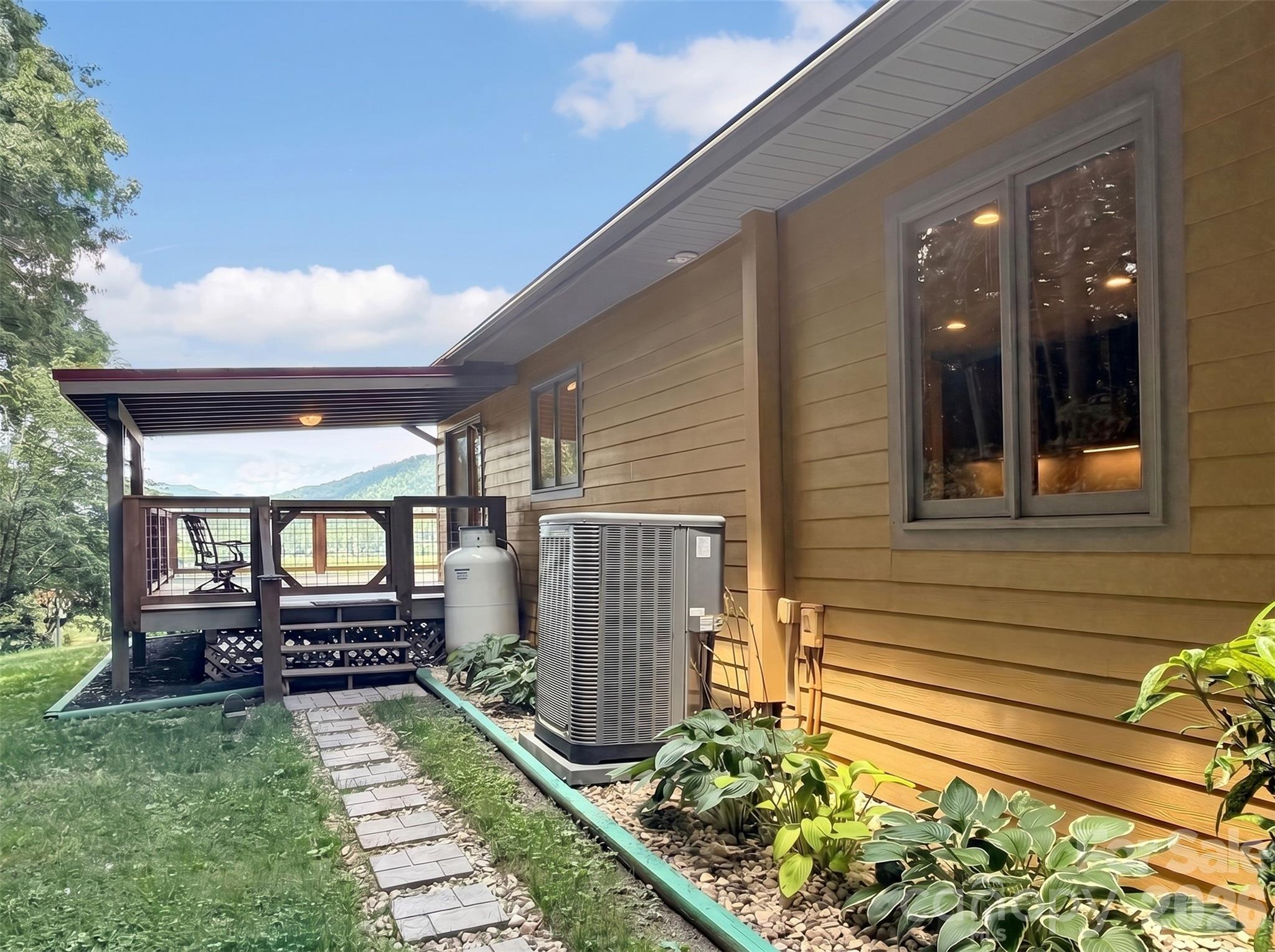 372 Shady Ridge Road — Waynesville