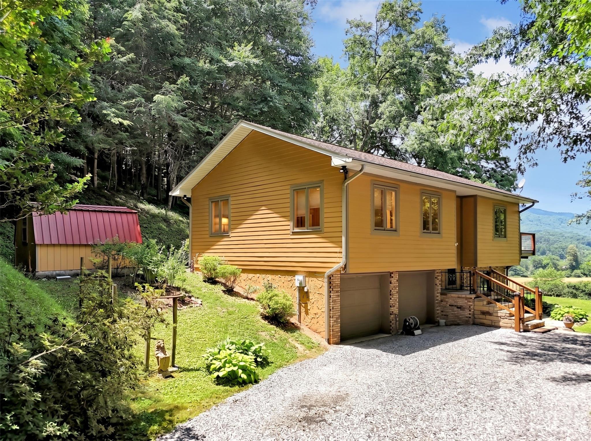 372 Shady Ridge Road — Waynesville