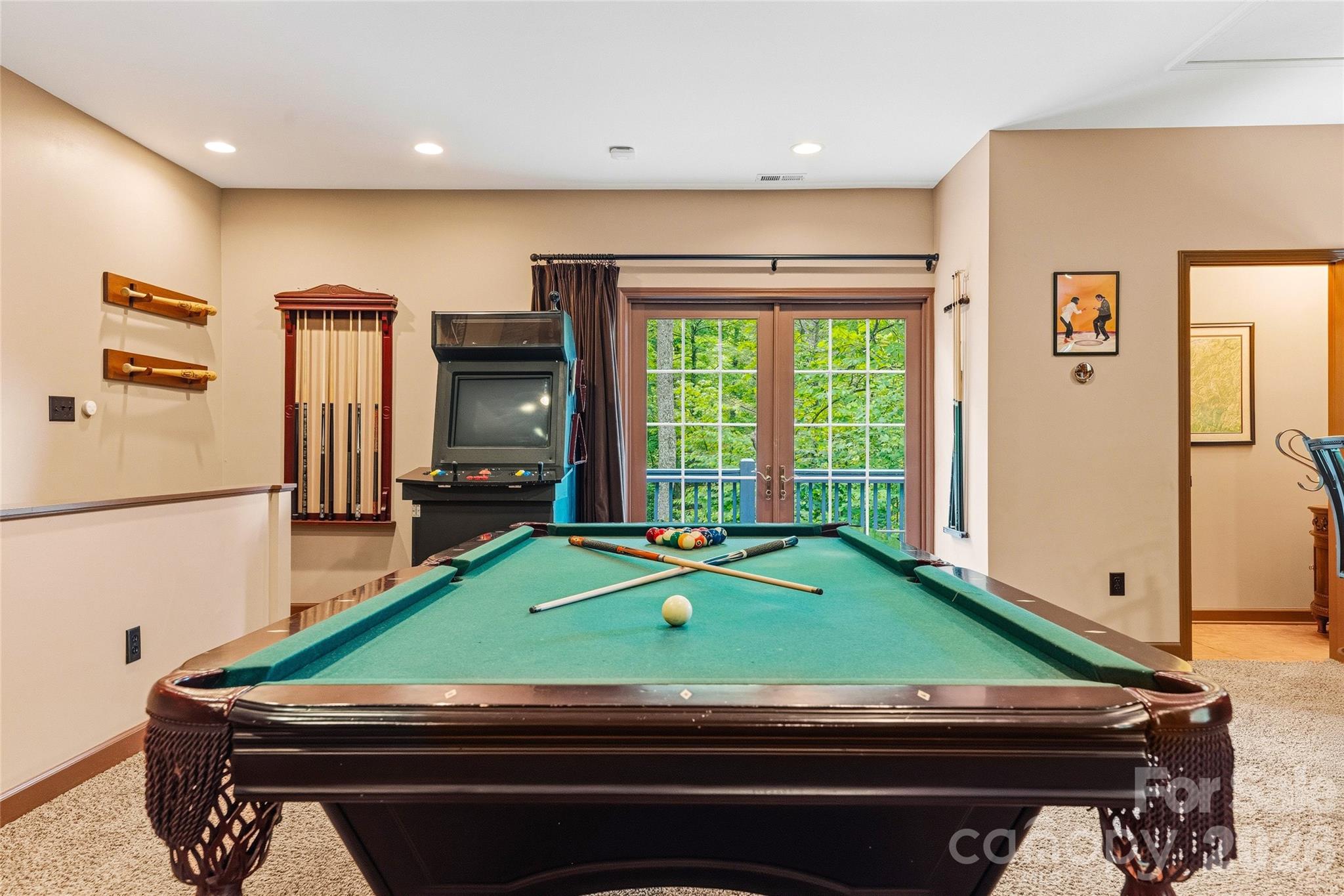 61 Scroops Drive — Swannanoa