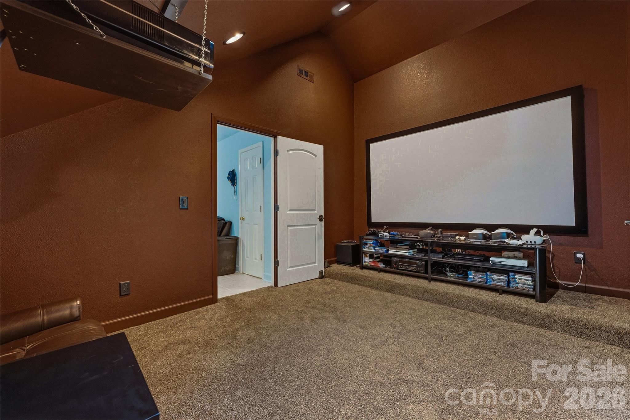 61 Scroops Drive — Swannanoa