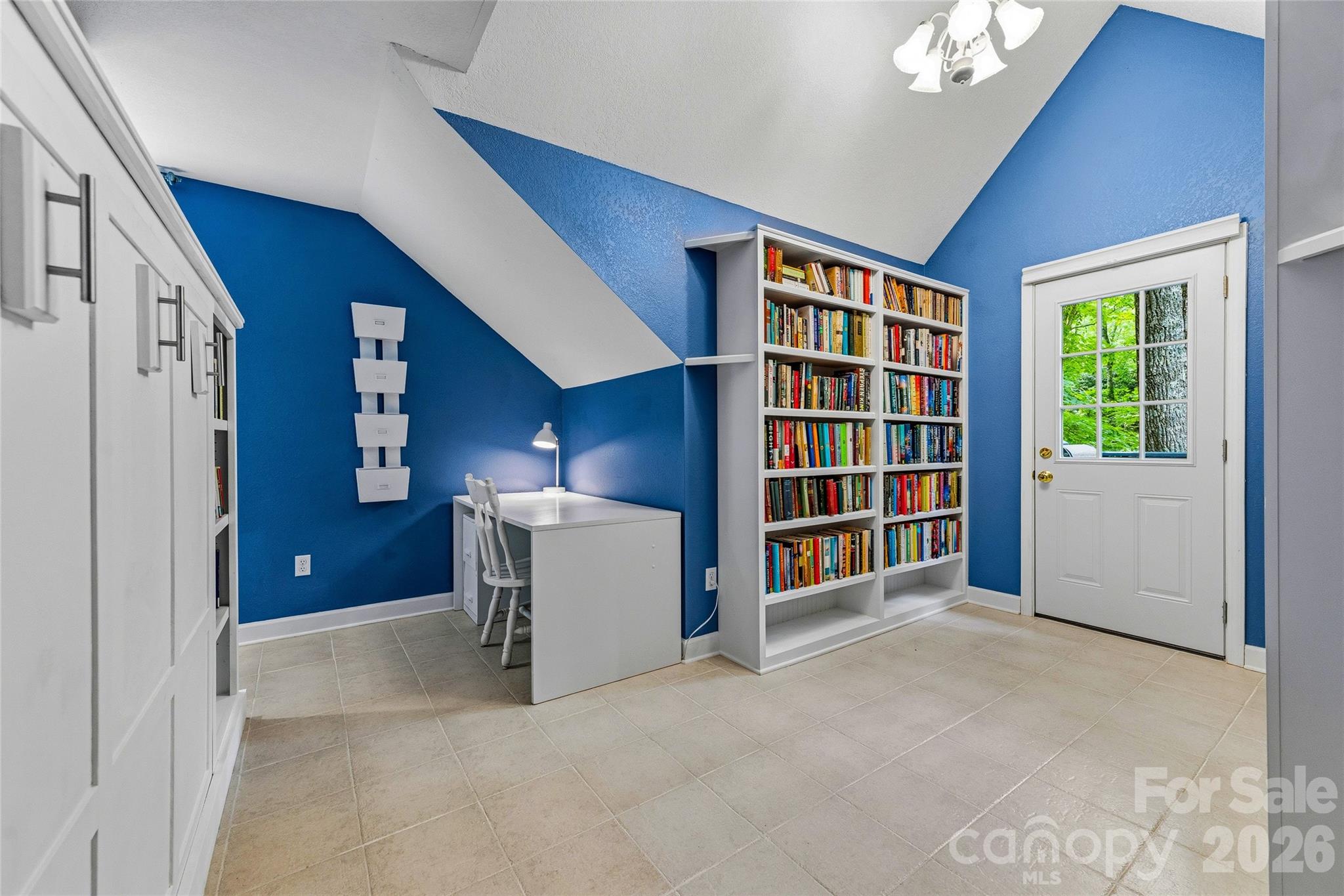 61 Scroops Drive — Swannanoa