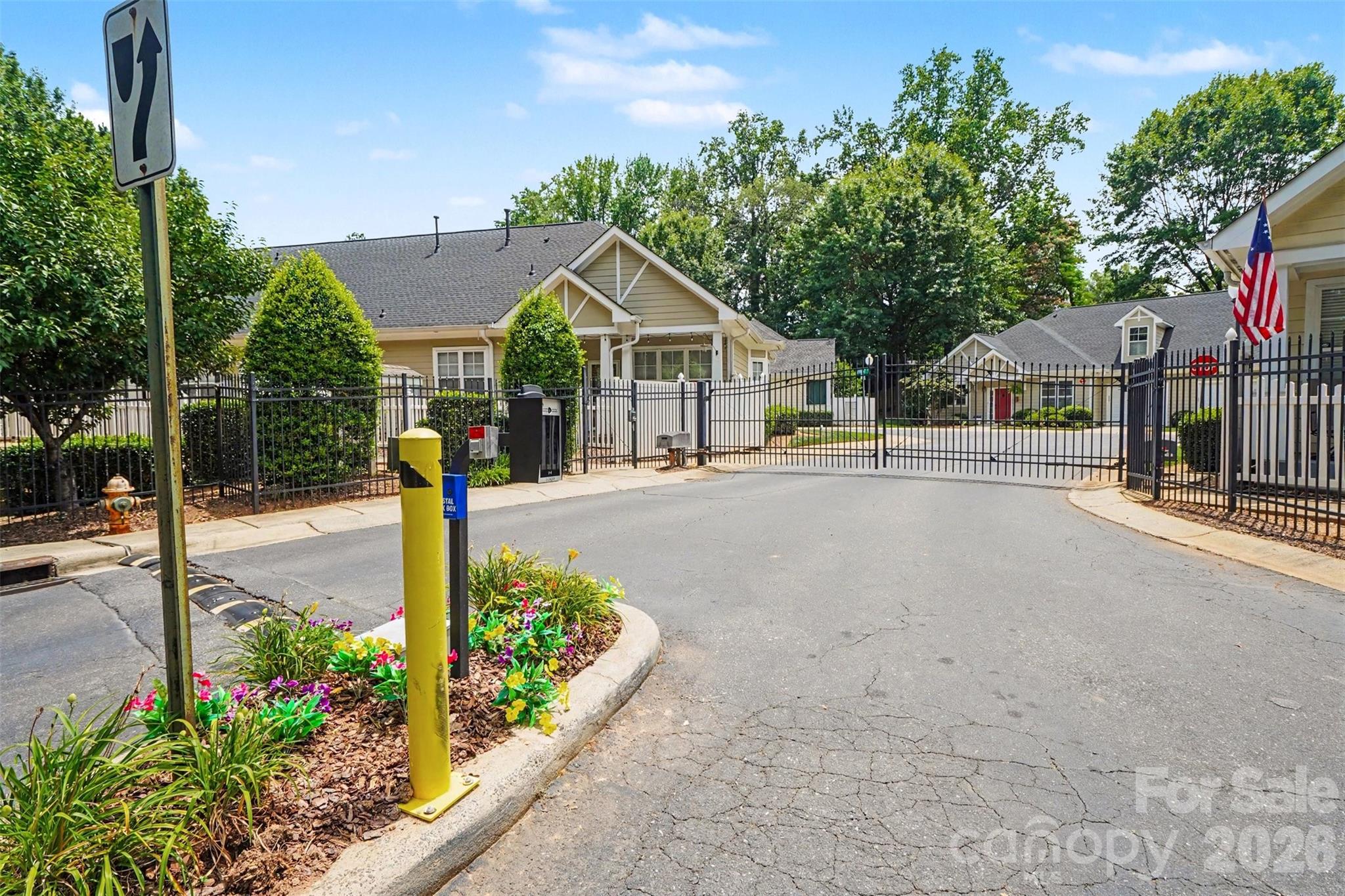 1106 Davant Lane — Charlotte