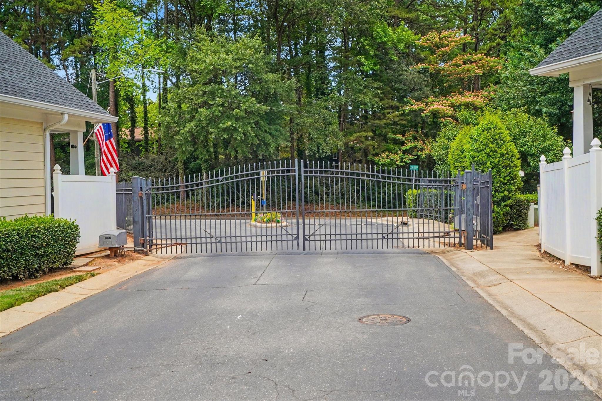 1106 Davant Lane — Charlotte