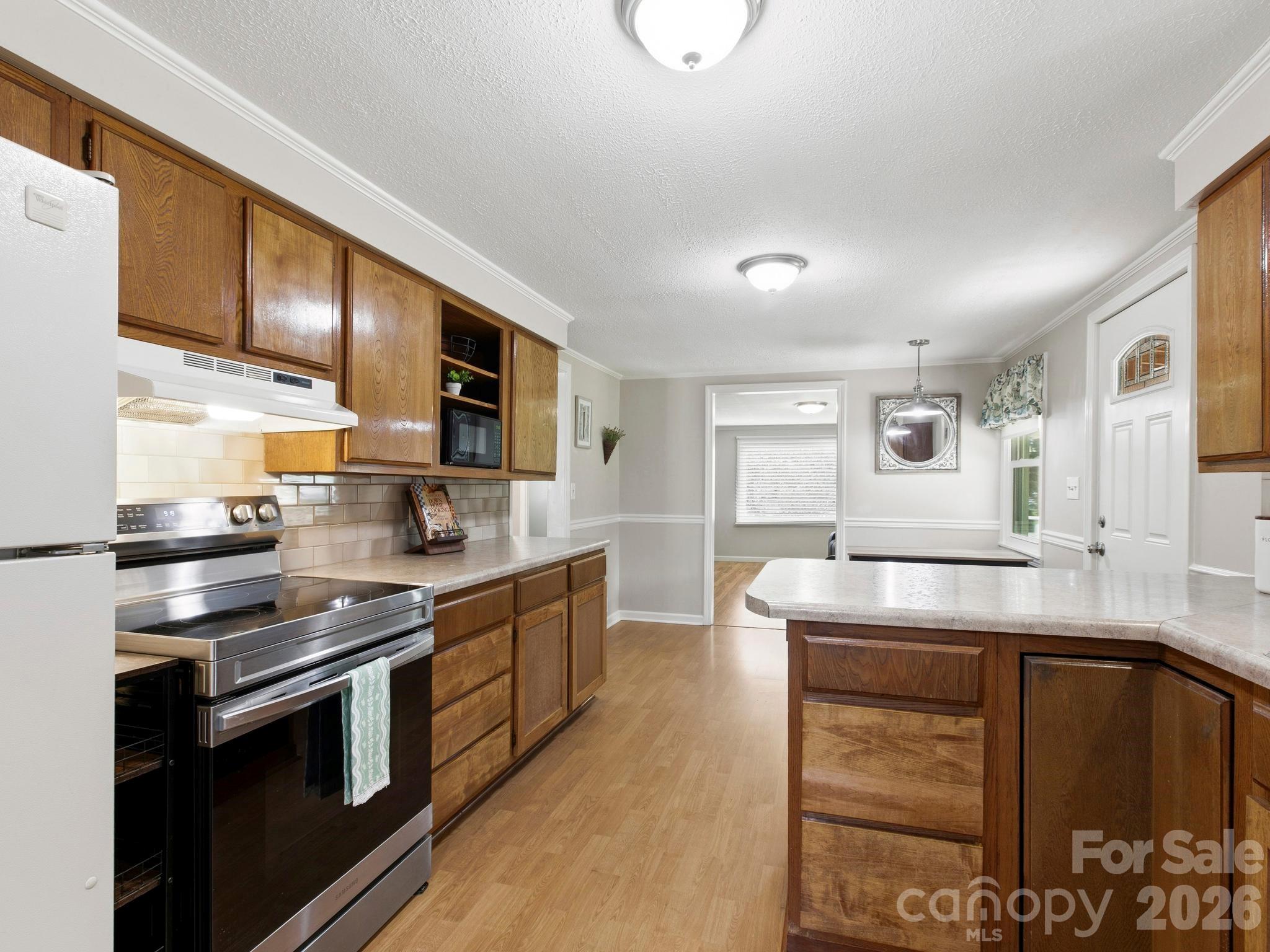 407 Hall Street — Hendersonville
