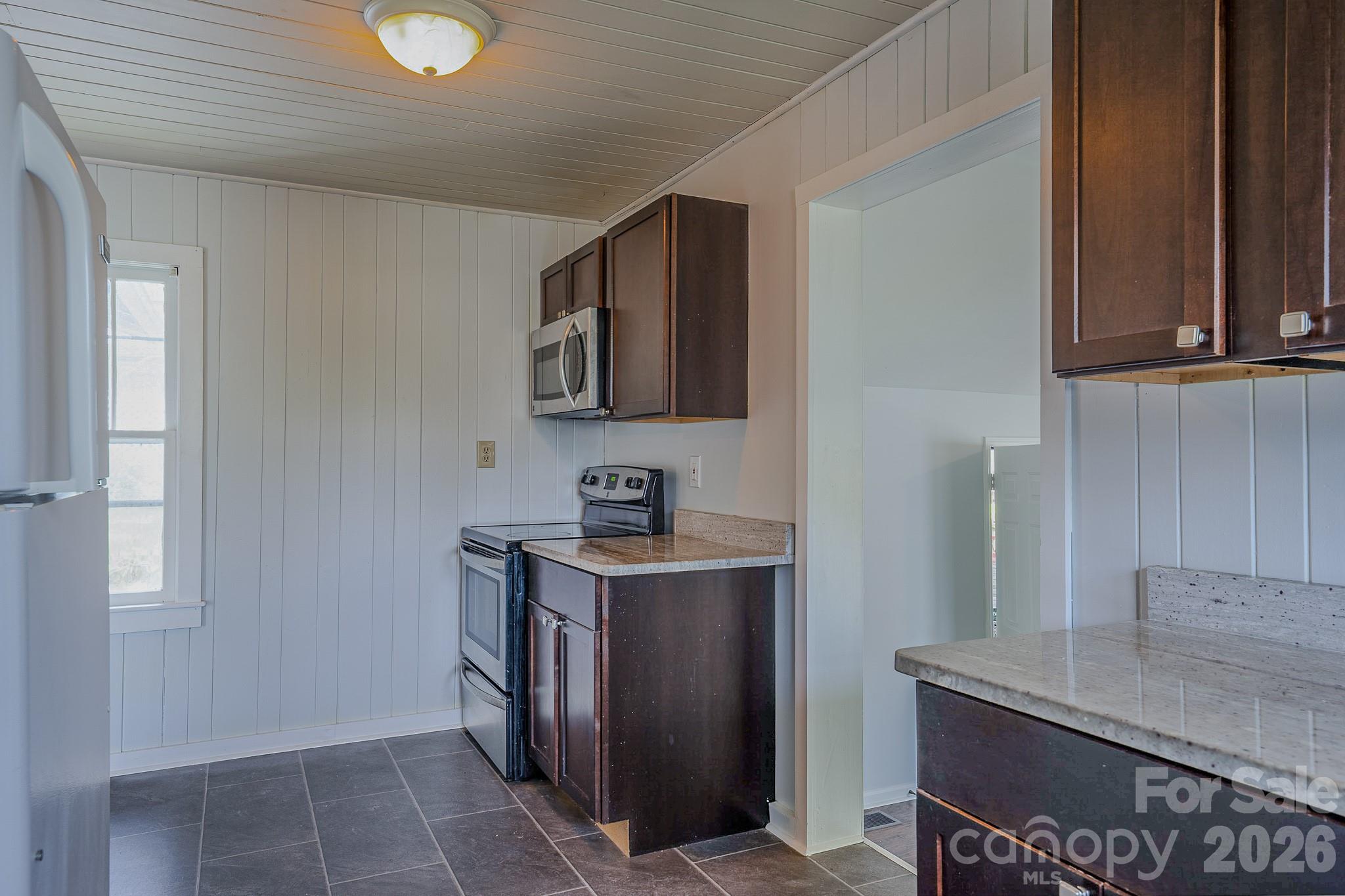 501 Fairview Road — Asheville