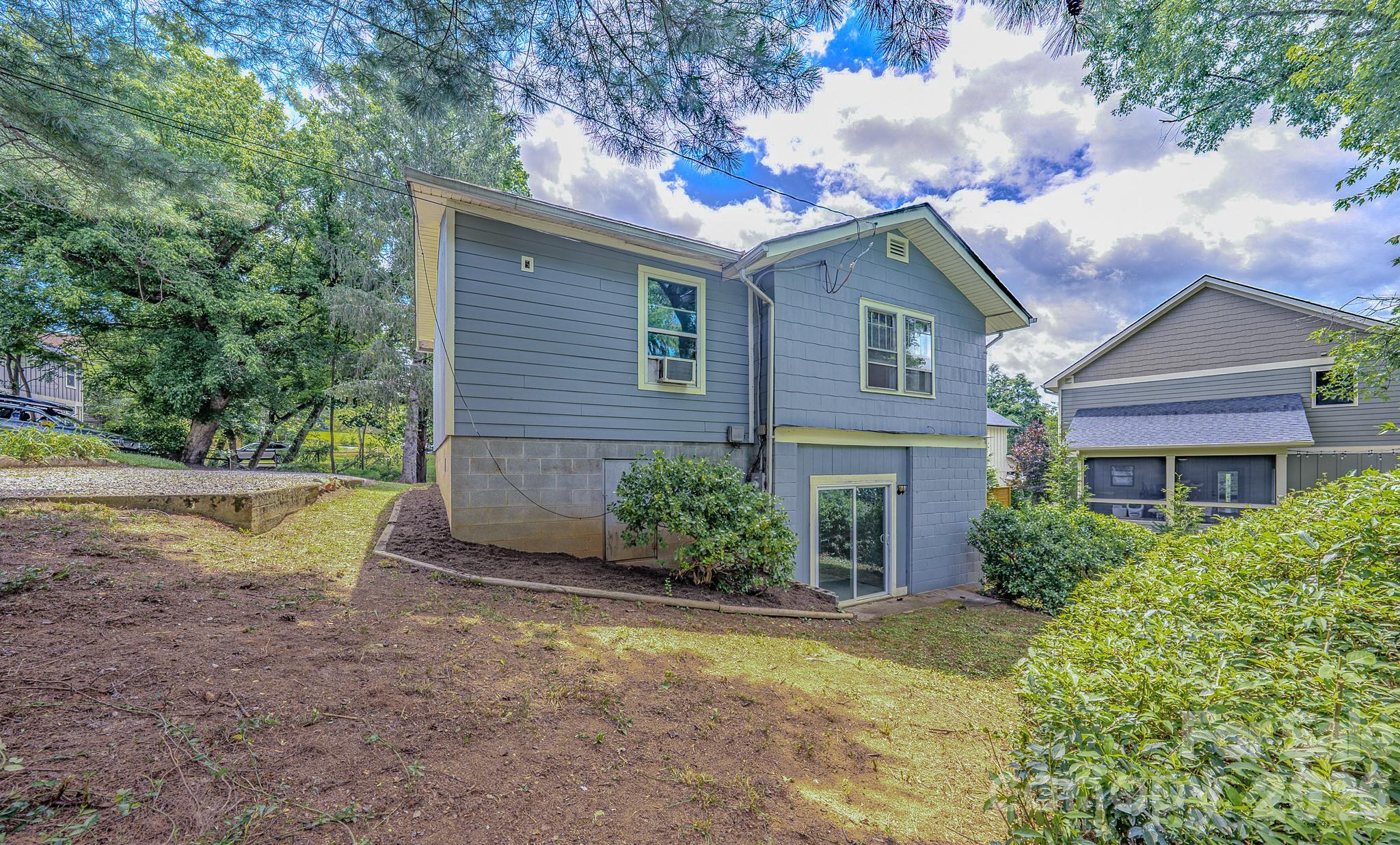 501 Fairview Road — Asheville