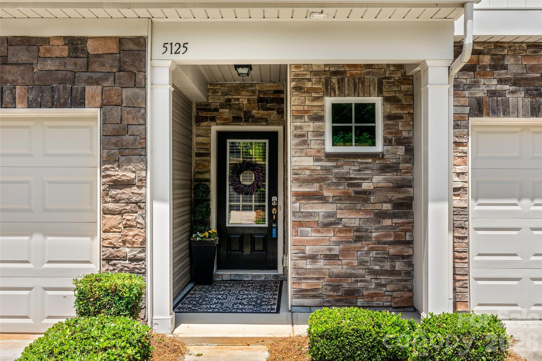 5125 Mount Clare Lane — Charlotte