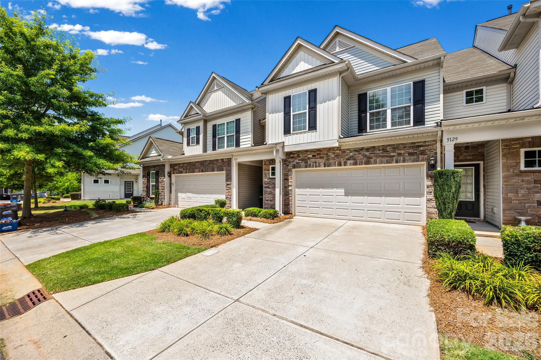 5125 Mount Clare Lane — Charlotte