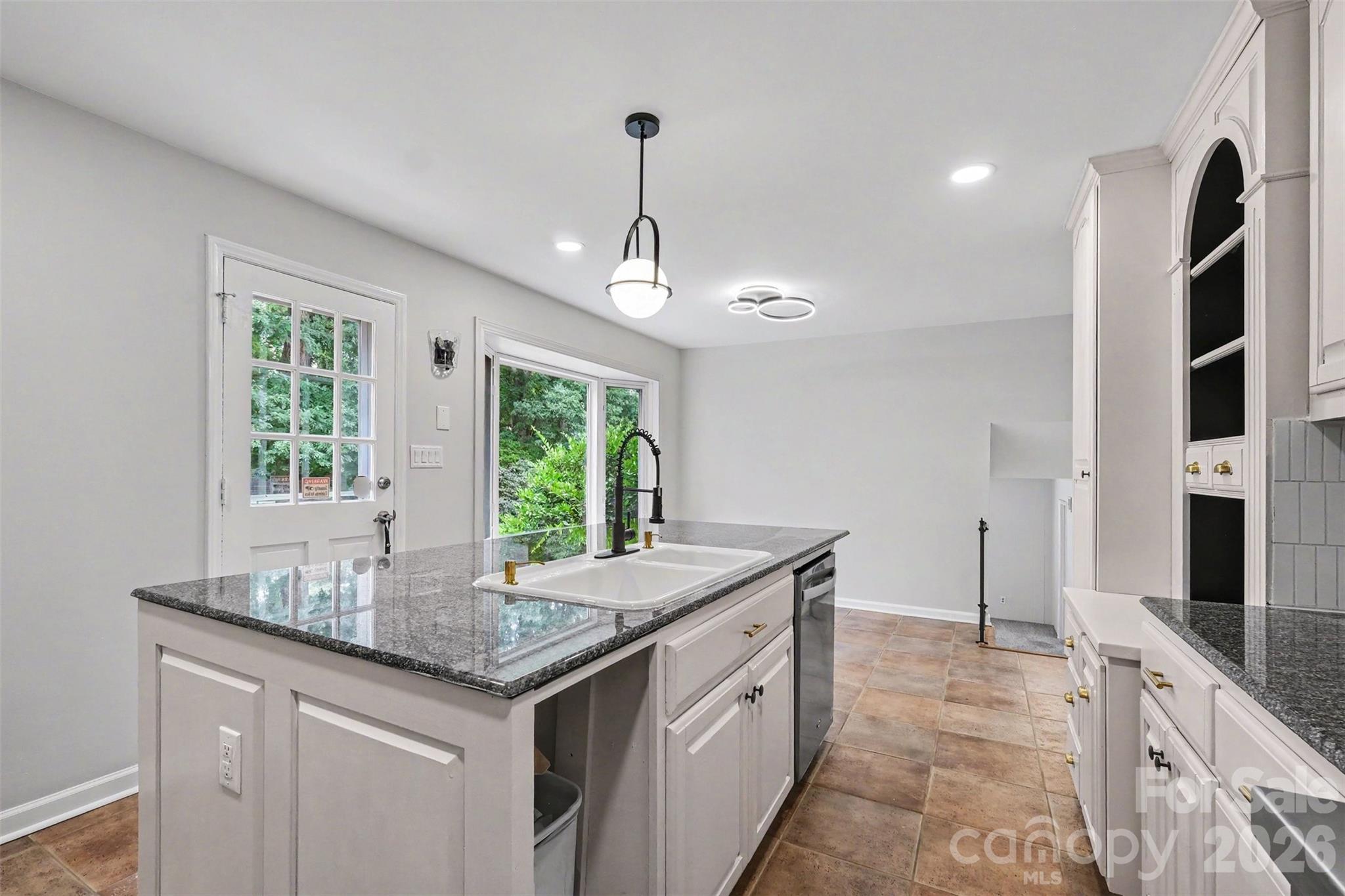 1030 Mclaughlin Drive — Charlotte