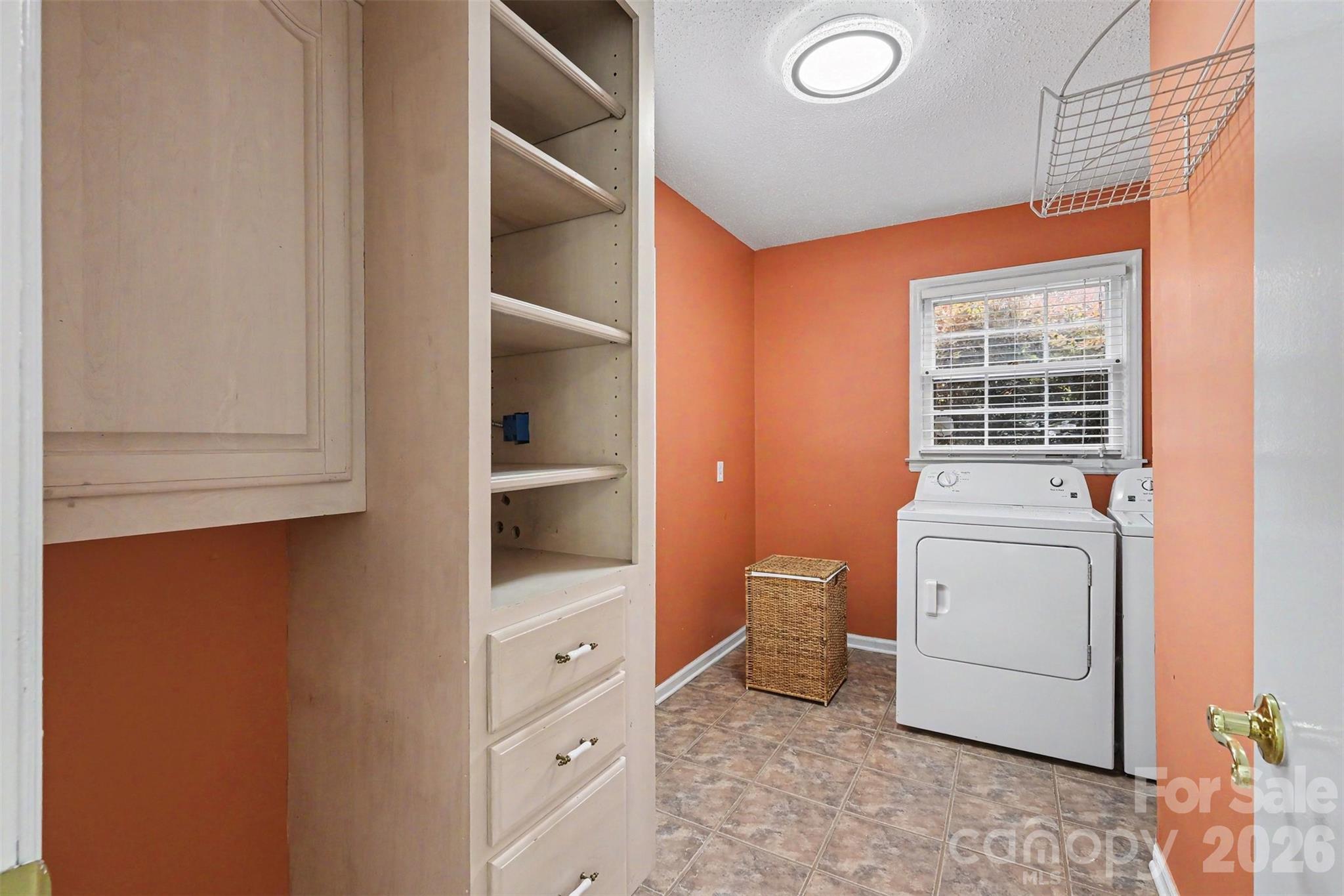 1030 Mclaughlin Drive — Charlotte