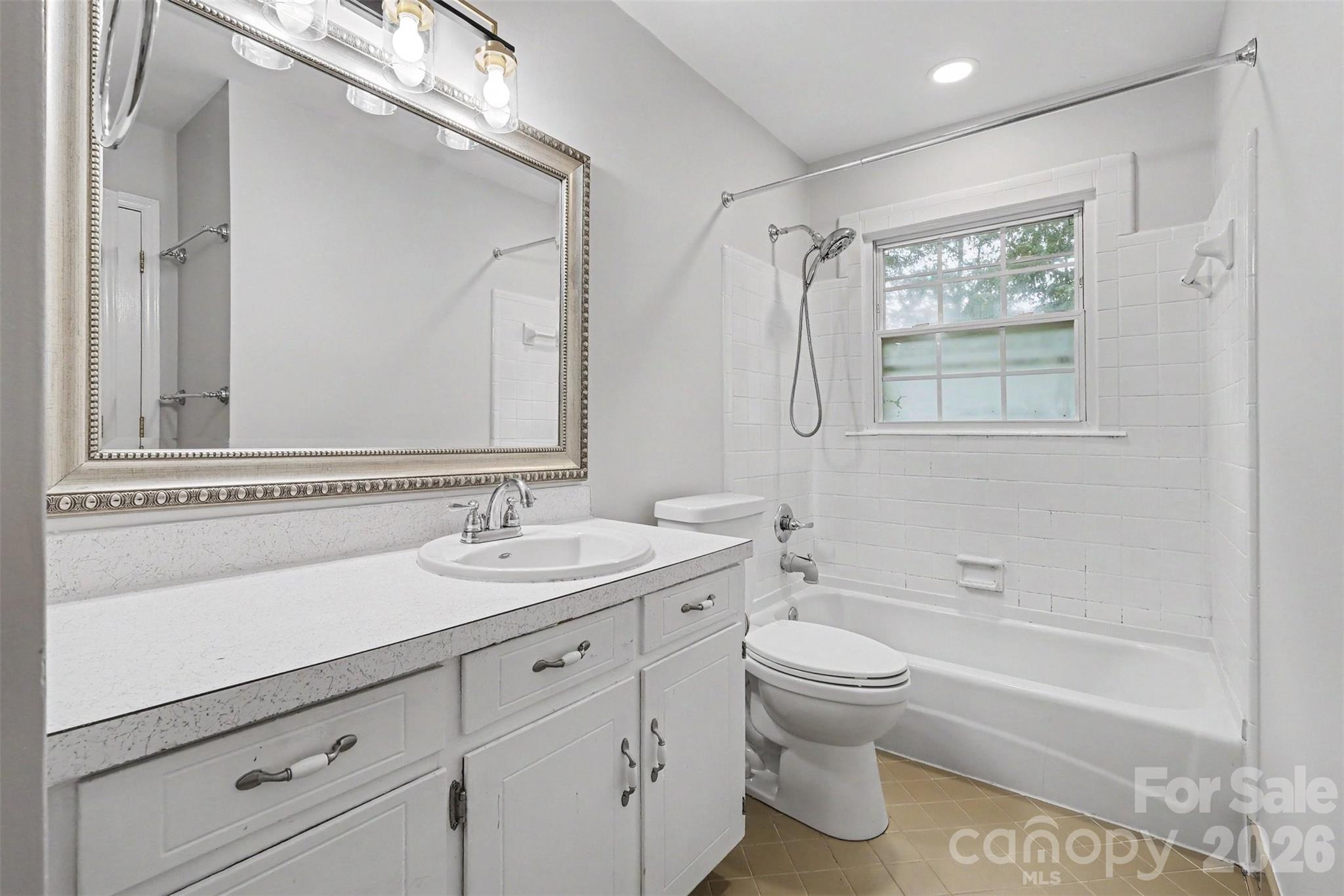 1030 Mclaughlin Drive — Charlotte